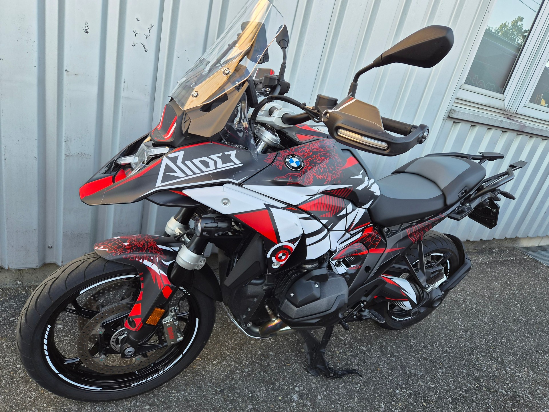 BMW R 1300 GS TRIPLE BLACK-image-14