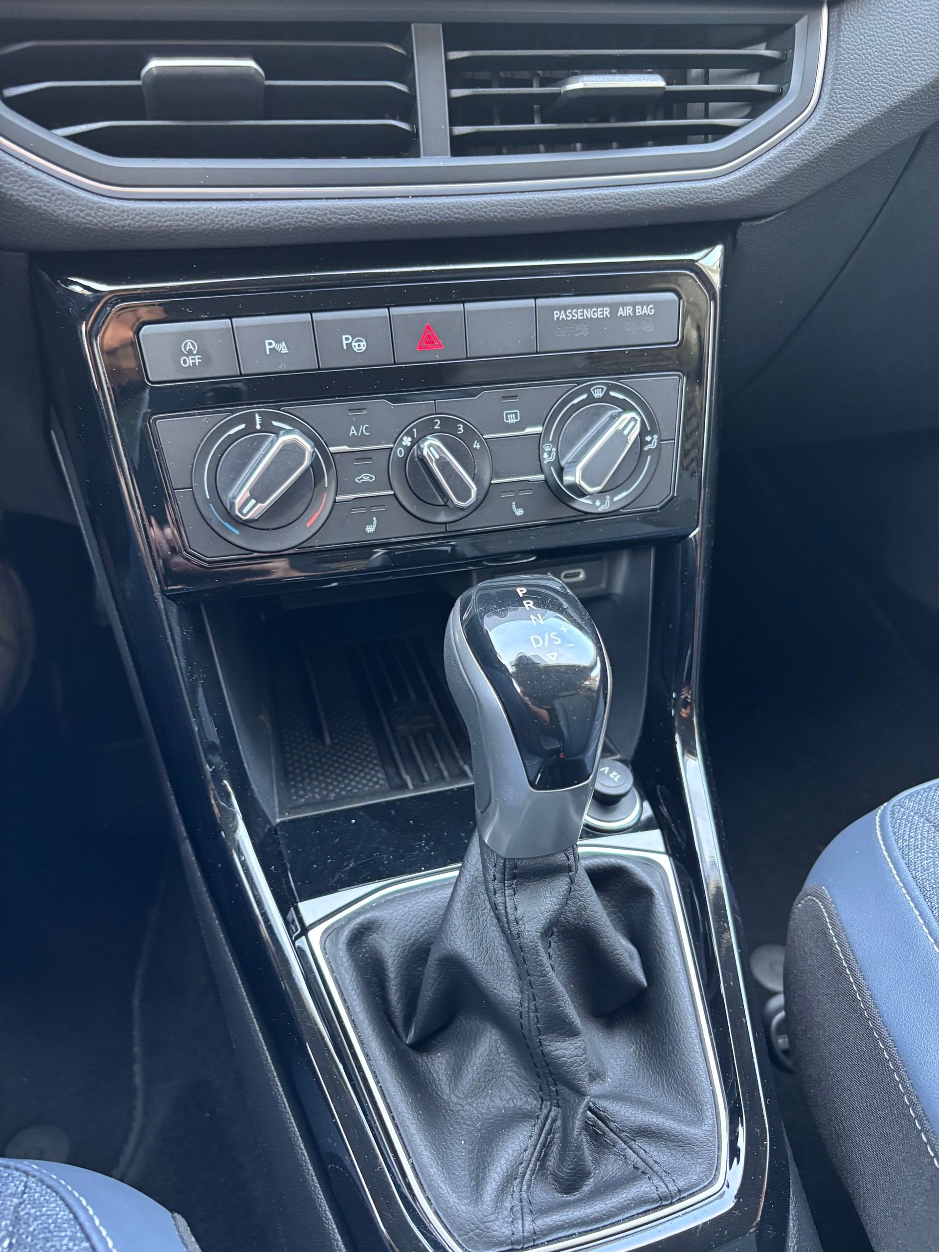 VW T-Cross 1.5 TSI EVO ACT Style DSG-image-4