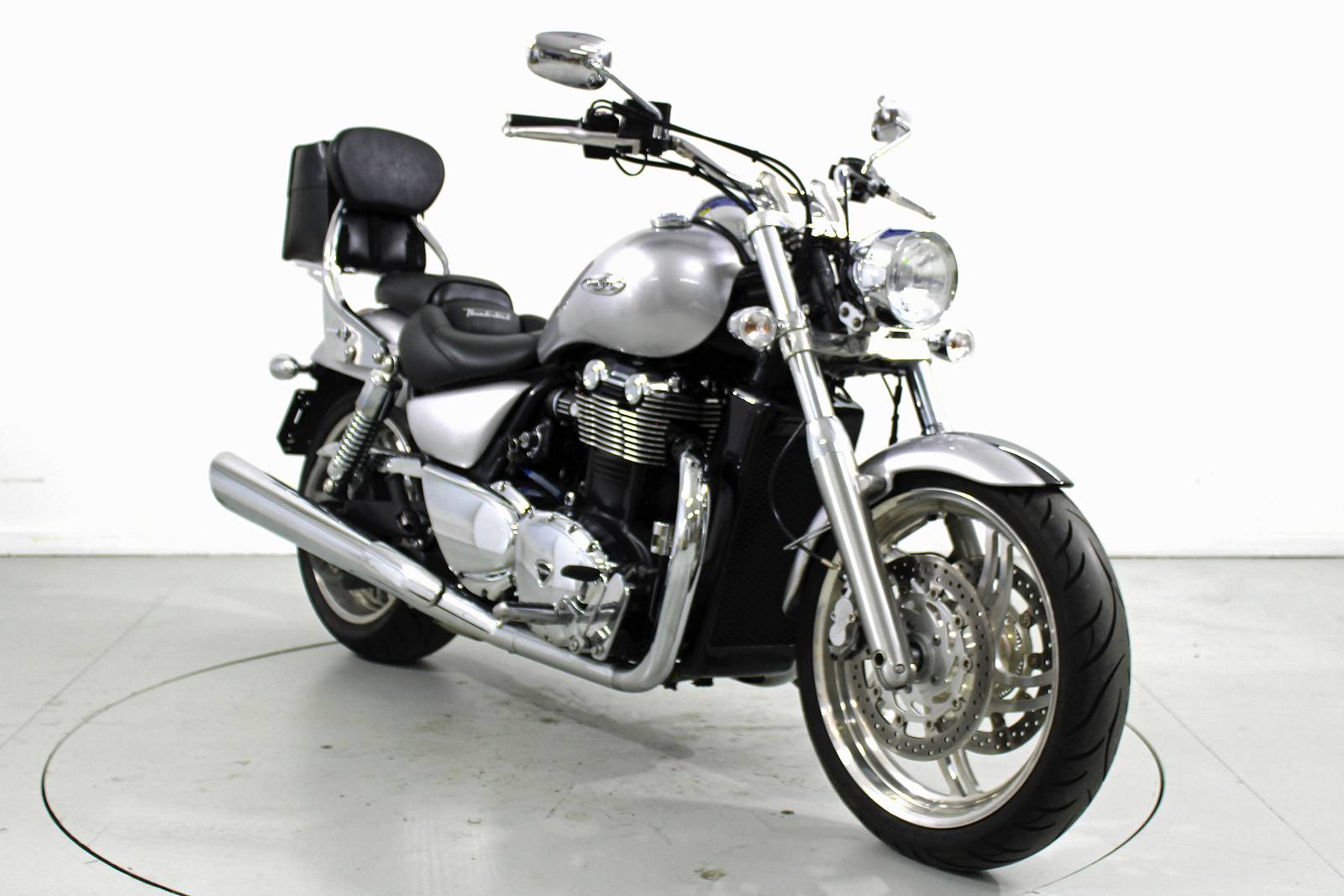 TRIUMPH Thunderbird 1600 ABS-image-1