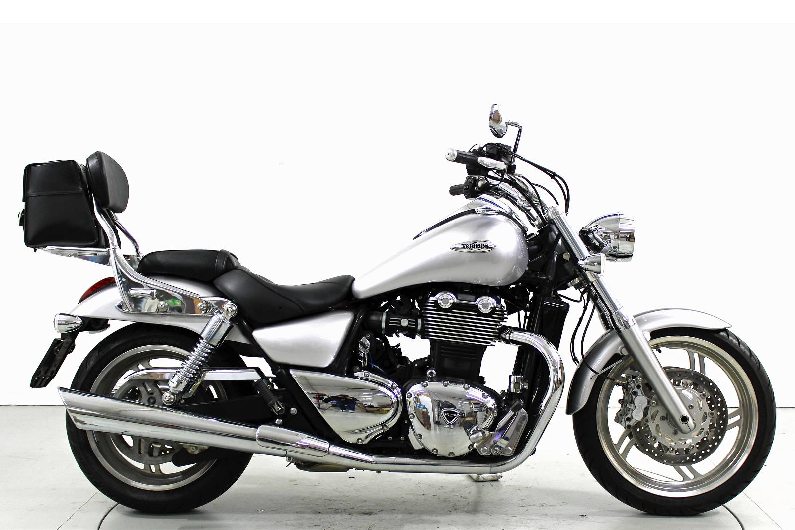 TRIUMPH Thunderbird 1600 ABS-image-3
