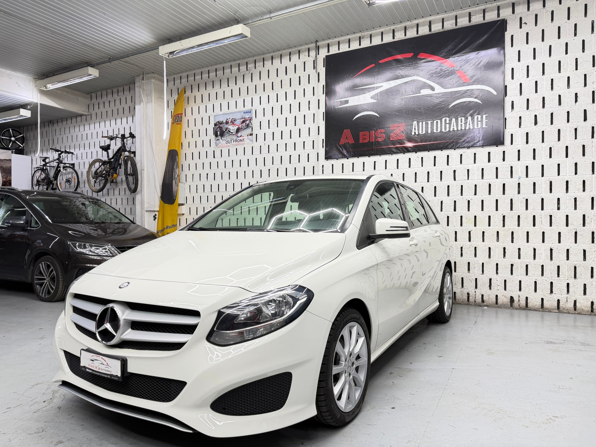 MERCEDES-BENZ B 180 Style