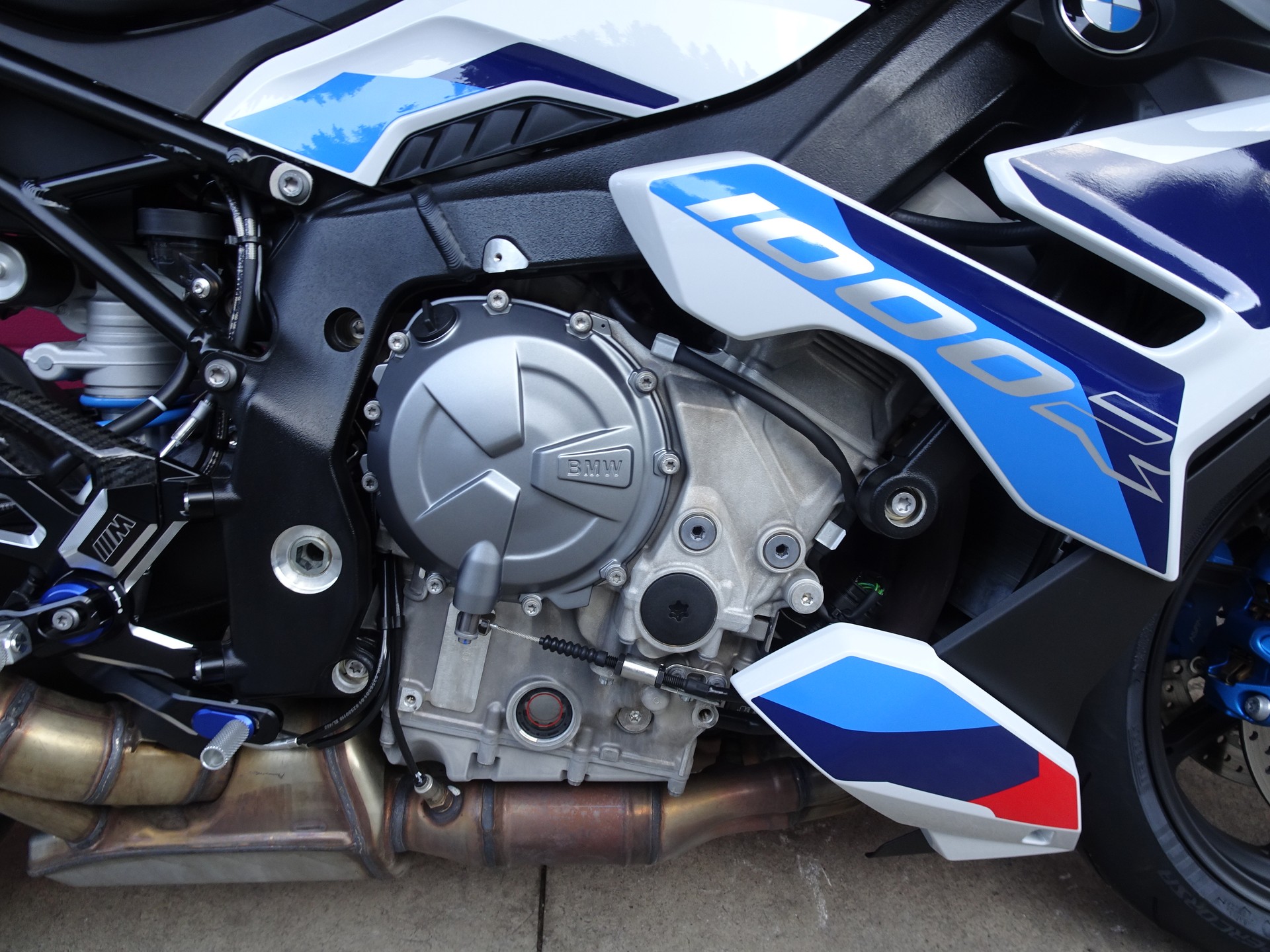 BMW M 1000 R-image-9