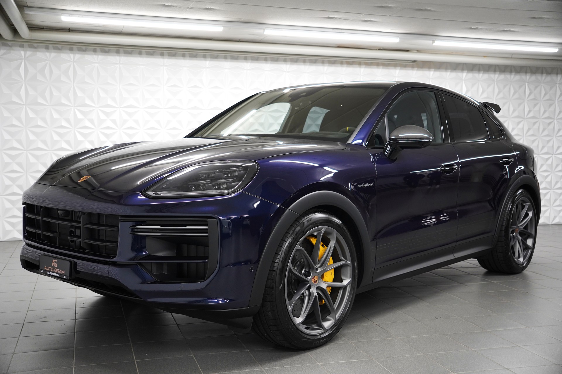 PORSCHE Cayenne Coupé Turbo E-Hybrid GT Tiptronic