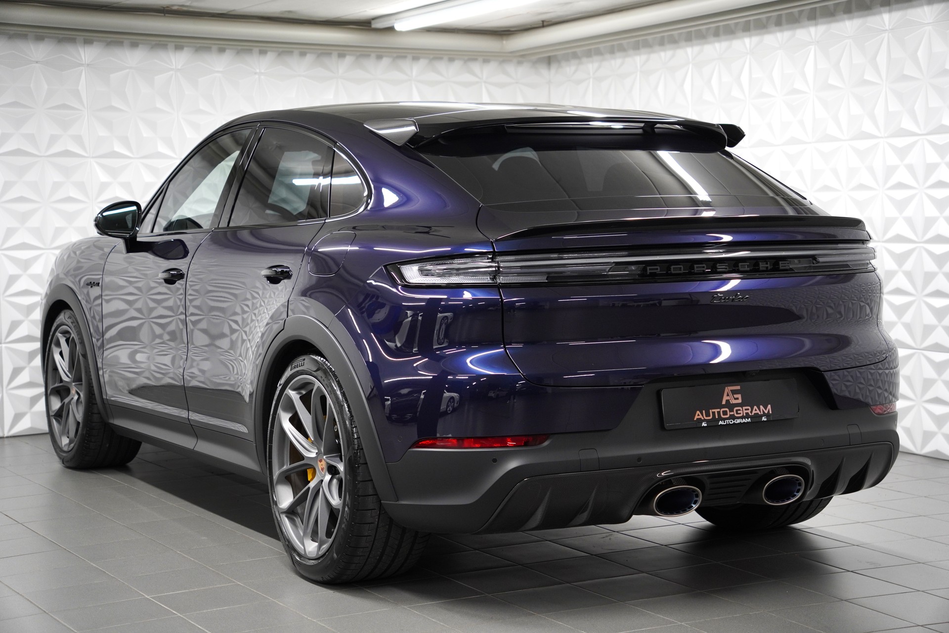 PORSCHE Cayenne Coupé Turbo E-Hybrid GT Tiptronic-showroom-element-2
