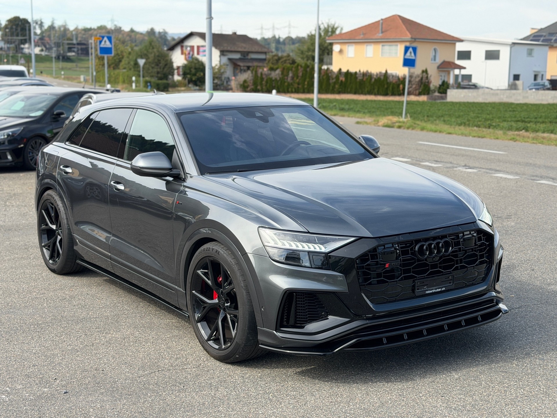 AUDI Q8 55 TFSI quattro tiptronic-image-12