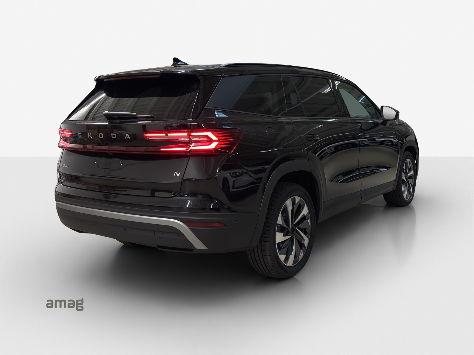 SKODA Kodiaq Dynamic 2.0TSI 204PS 7DSG 4x4-image-4