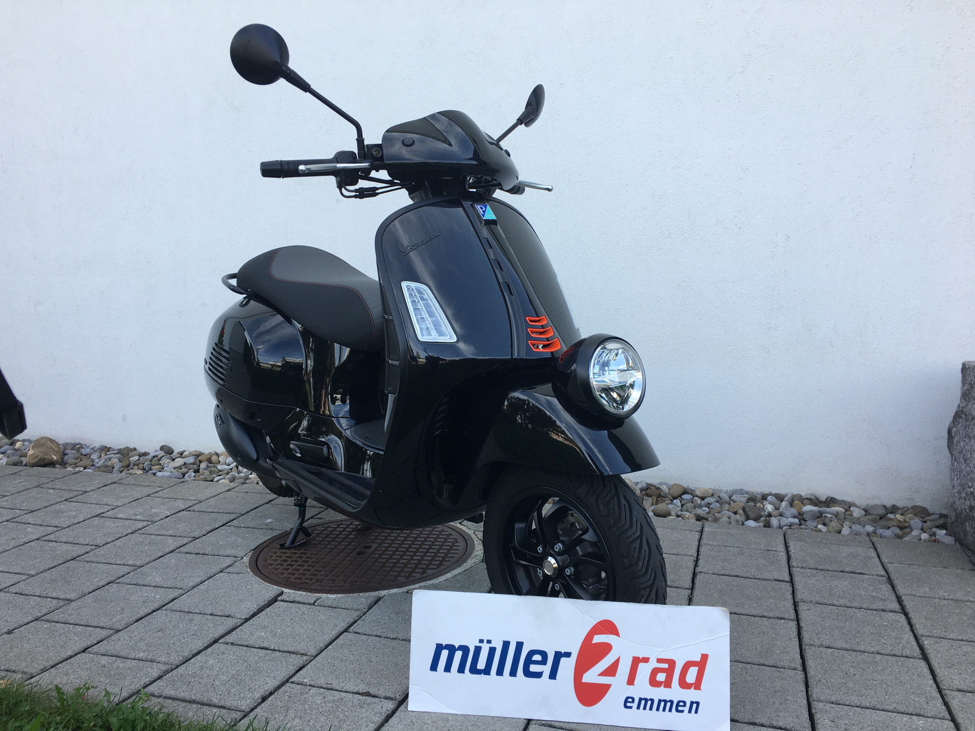 PIAGGIO Vespa GTV 300 HPE-image-0
