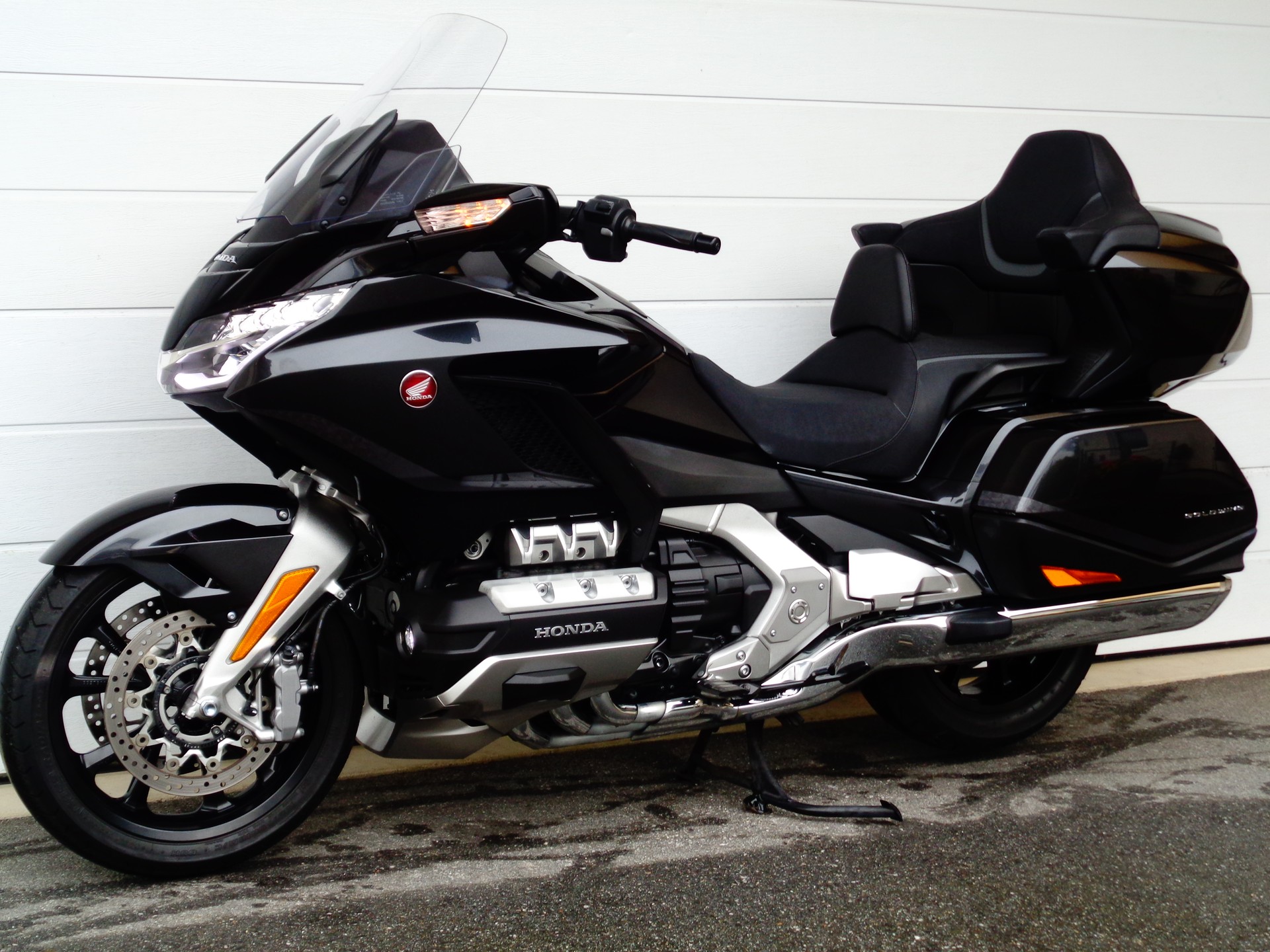 HONDA GL 1800 DA DCT Goldwing Tour Airbag 21-27-image-10