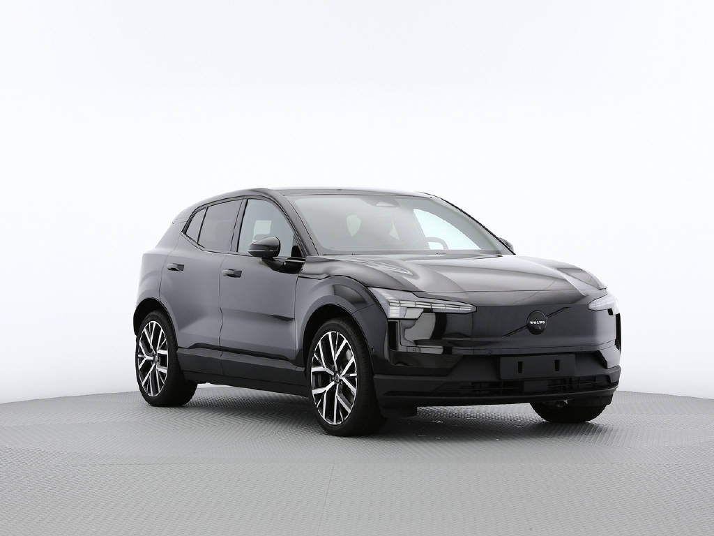 VOLVO EX 30 P8 Ultra Black Edition AWD-image-19