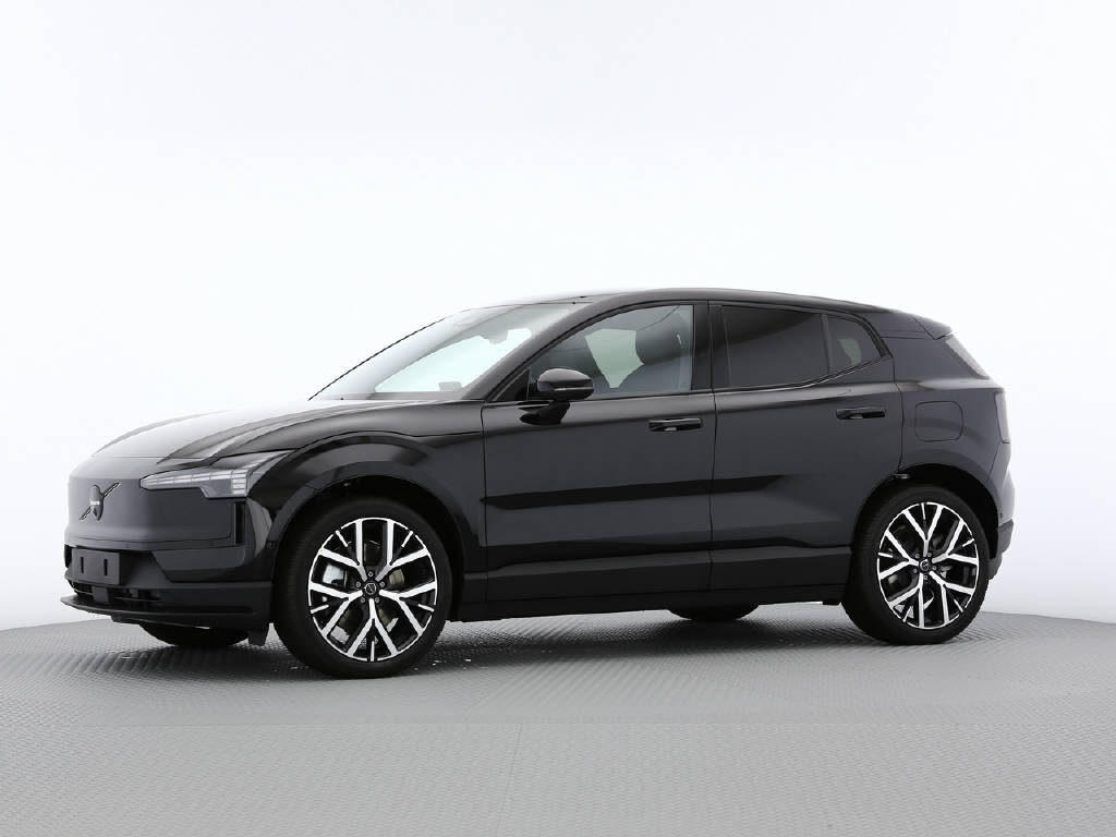 VOLVO EX 30 P8 Ultra Black Edition AWD-image-24