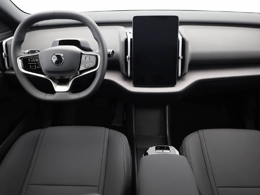 VOLVO EX 30 P8 Ultra Black Edition AWD-image-9