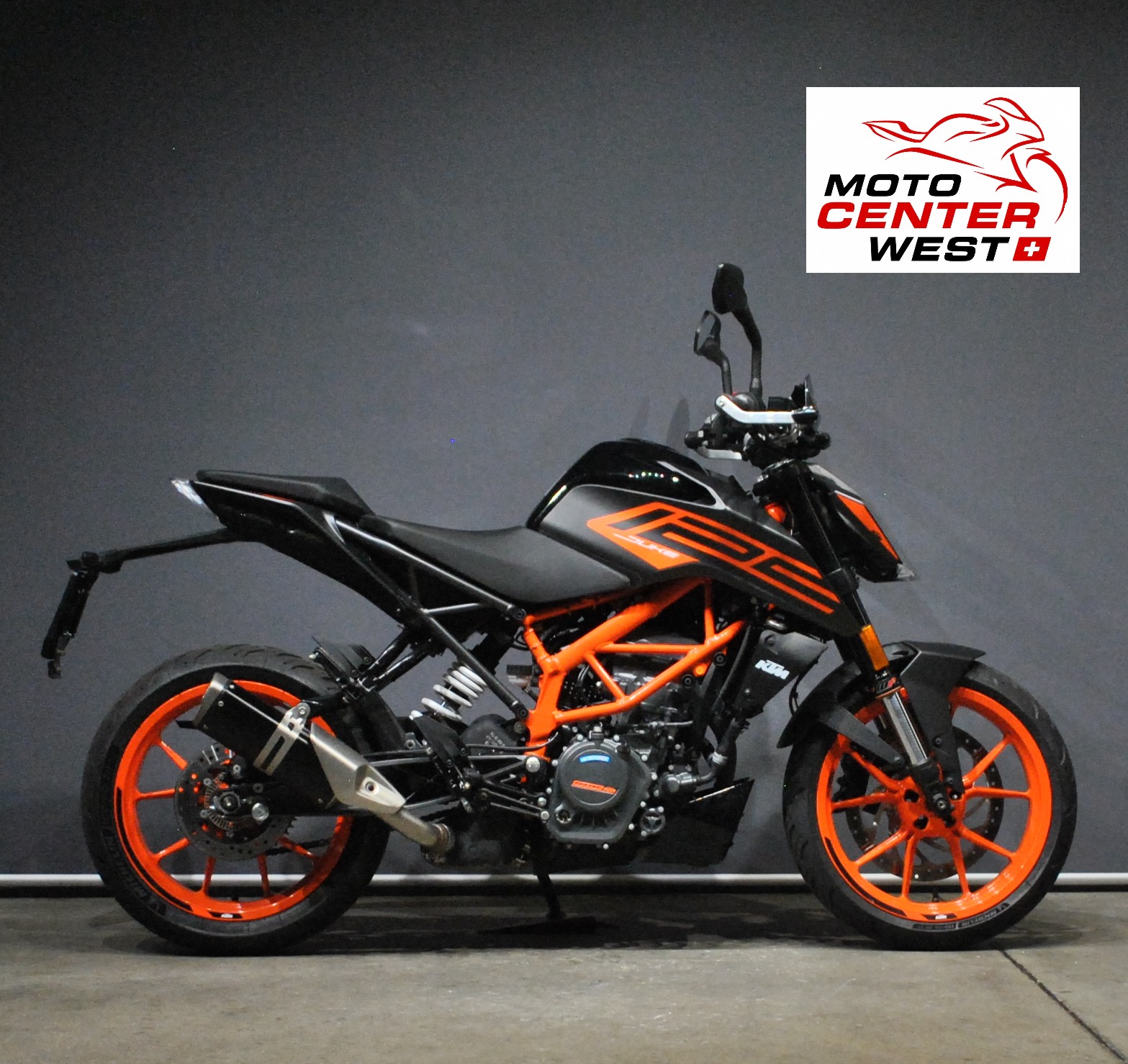 KTM 125 Duke-image-1