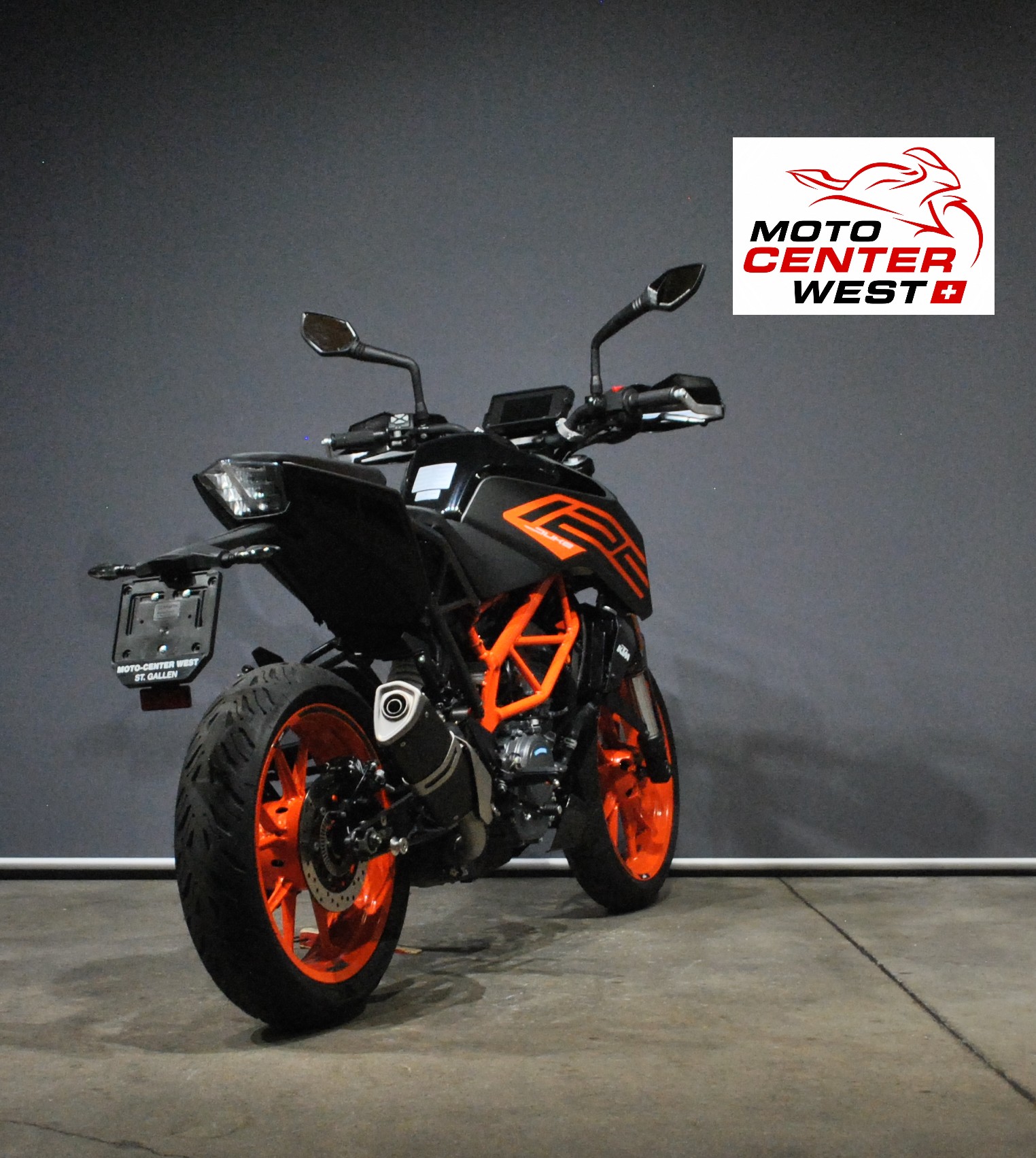KTM 125 Duke-image-4
