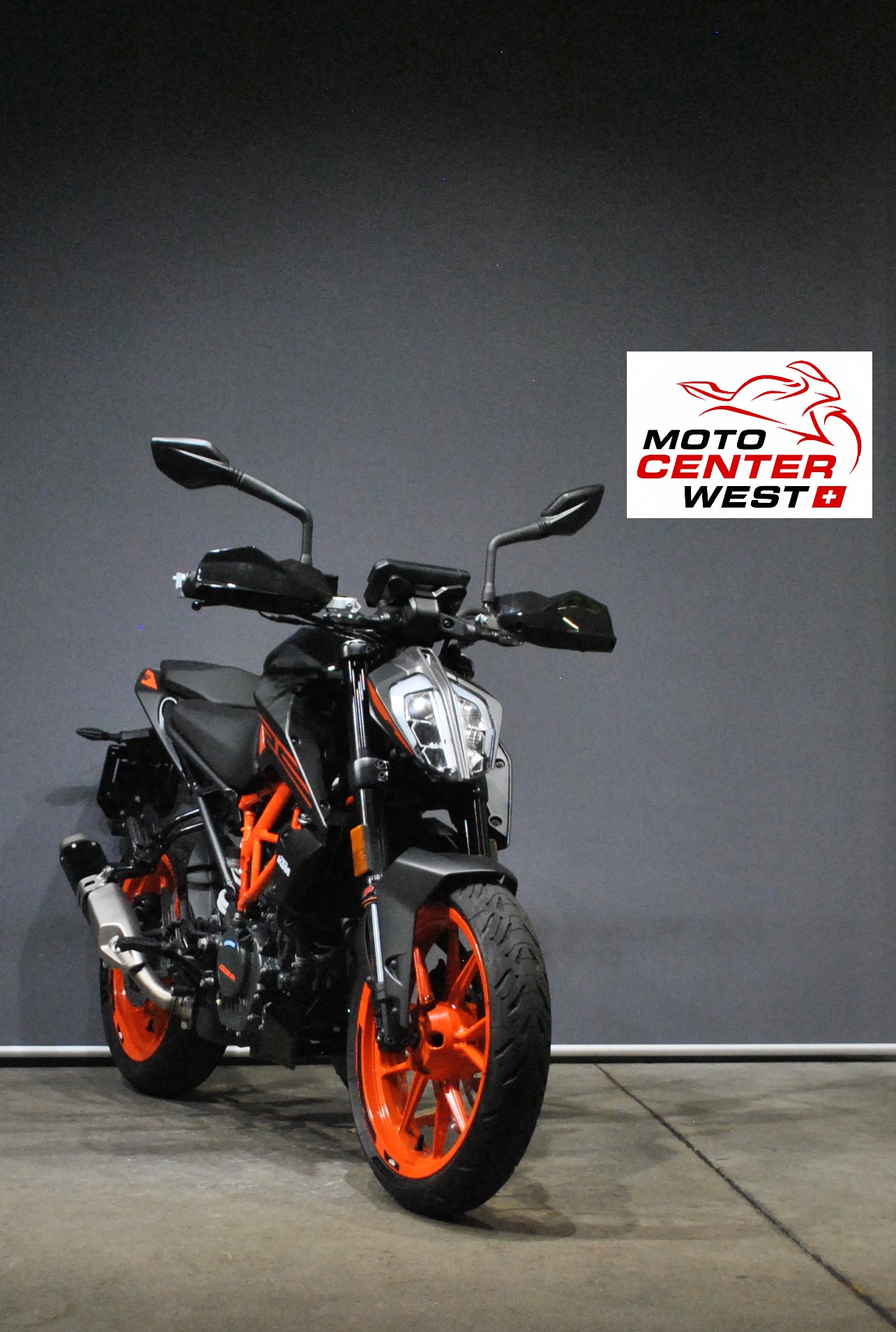 KTM 125 Duke-image-0