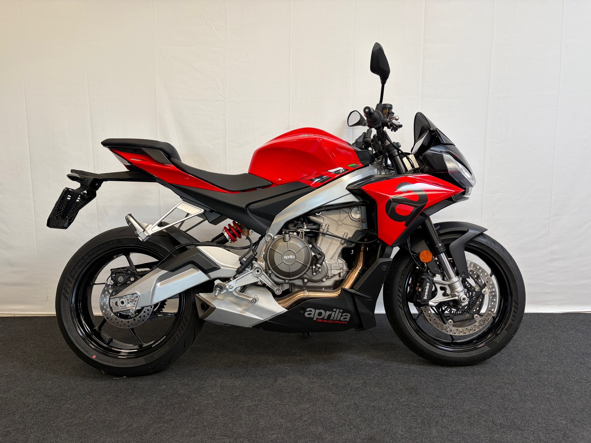 APRILIA Tuono 660 E5-showroom-element-1