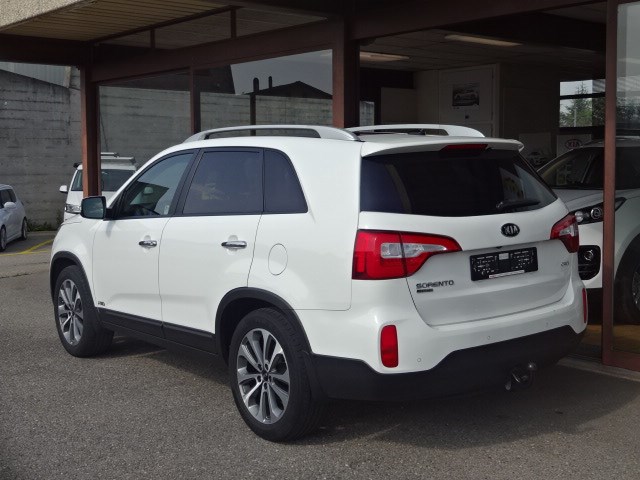 KIA Sorento 2.2 CRDI Style Automatic-image-4