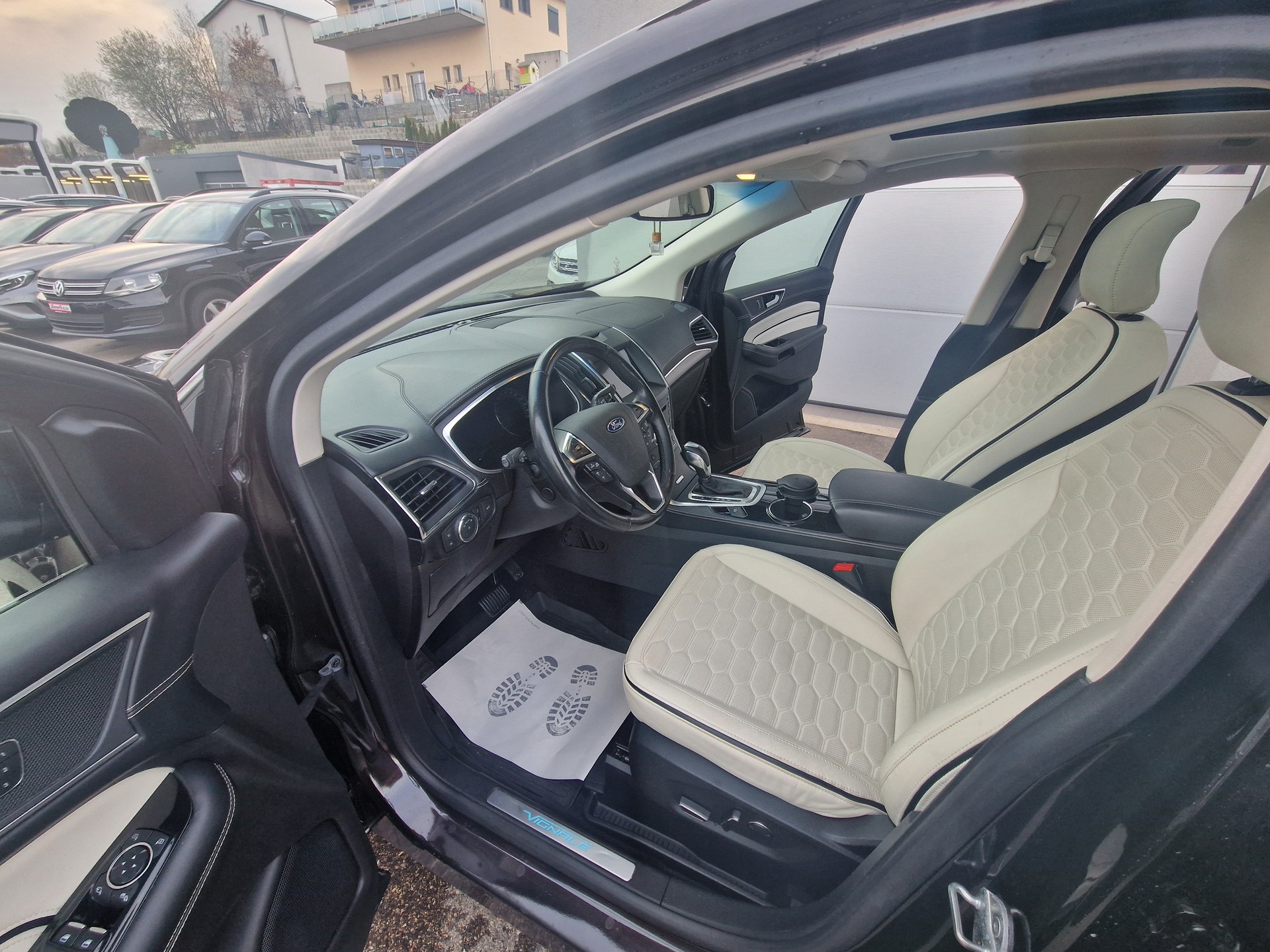 FORD Edge 2.0 TDCi Vignale 4WD PowerShift-image-6