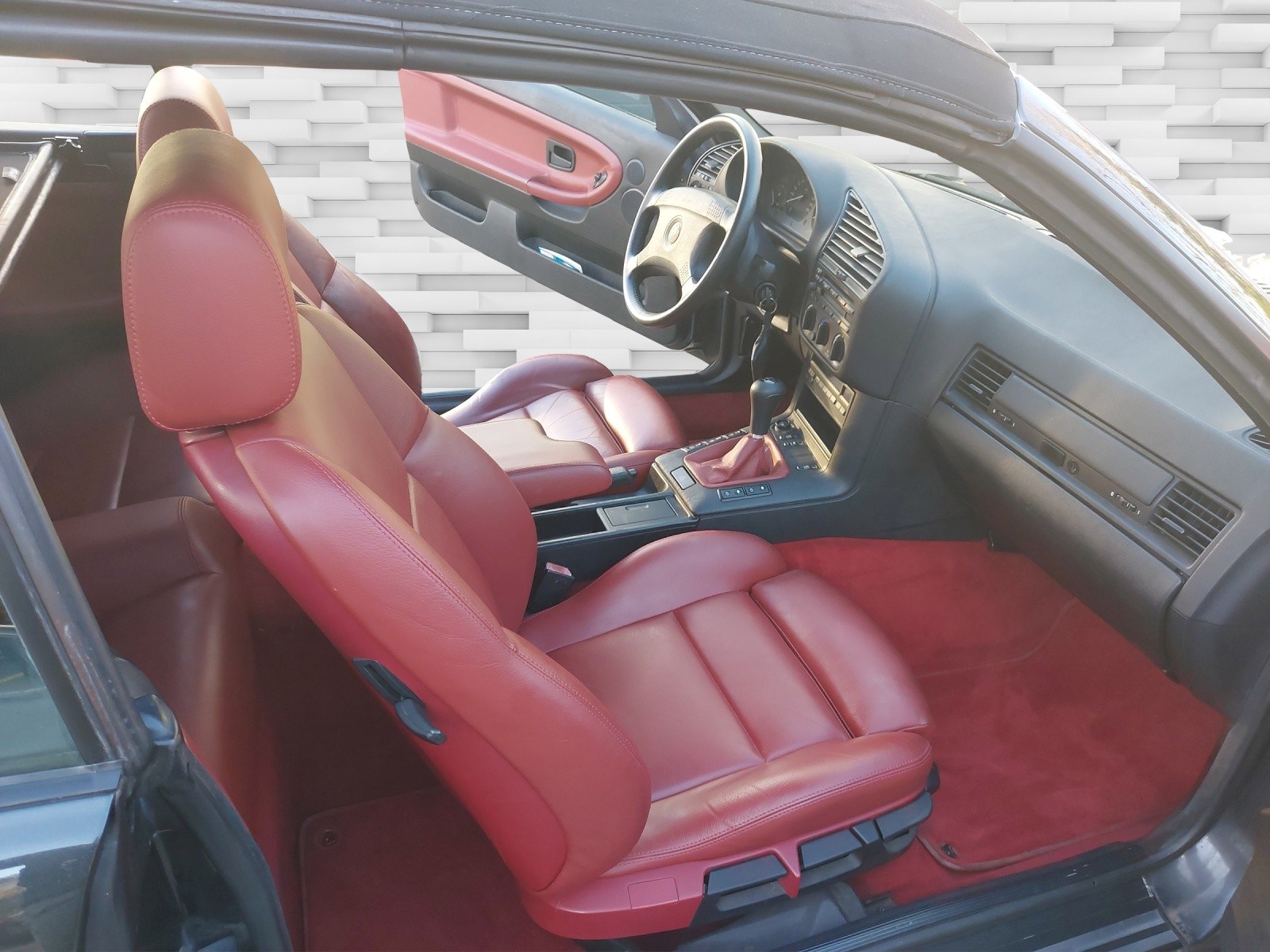 BMW 325i Cabrio-image-9