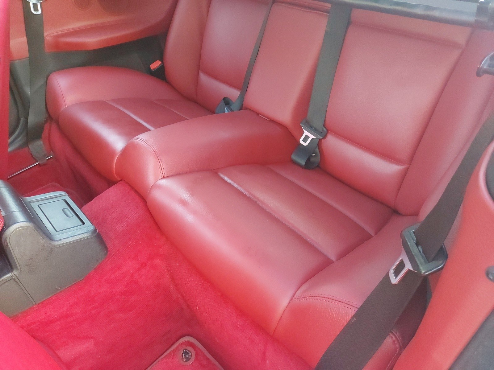 BMW 325i Cabrio-image-12