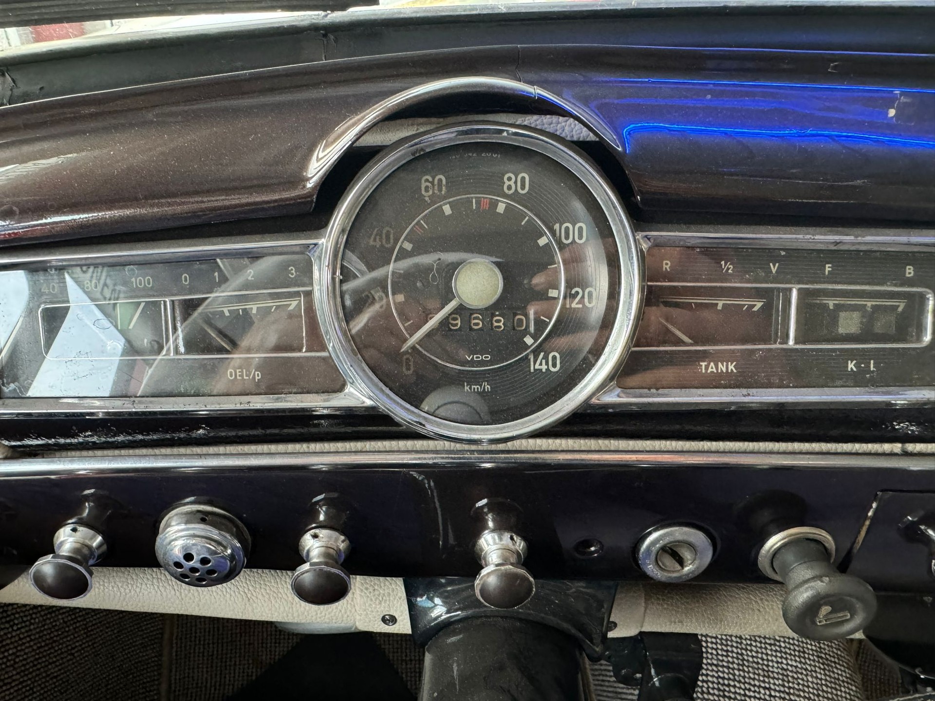 MERCEDES-BENZ 180 D ***13.20 vorhanden***-image-14