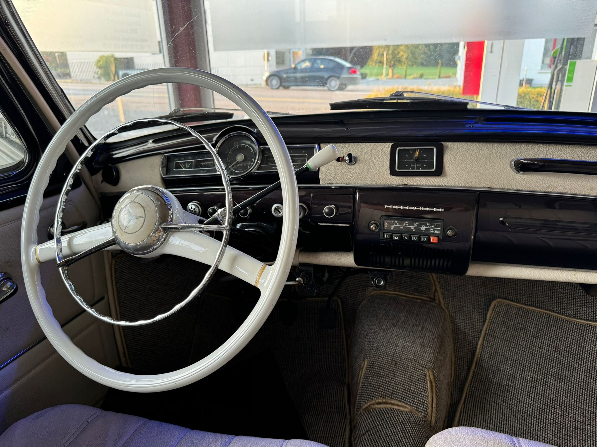 MERCEDES-BENZ 180 D ***13.20 vorhanden***-image-13