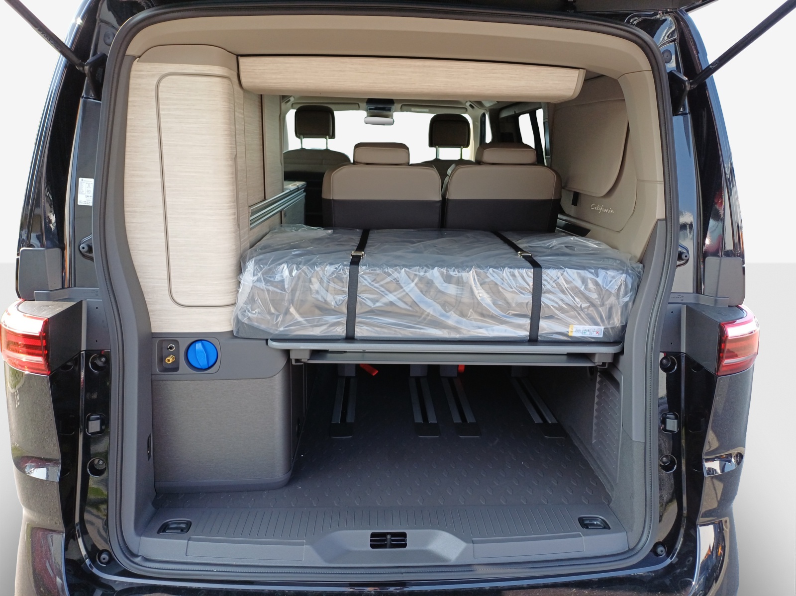 VW California 2.0 TSI Ocean Liberty-image-12