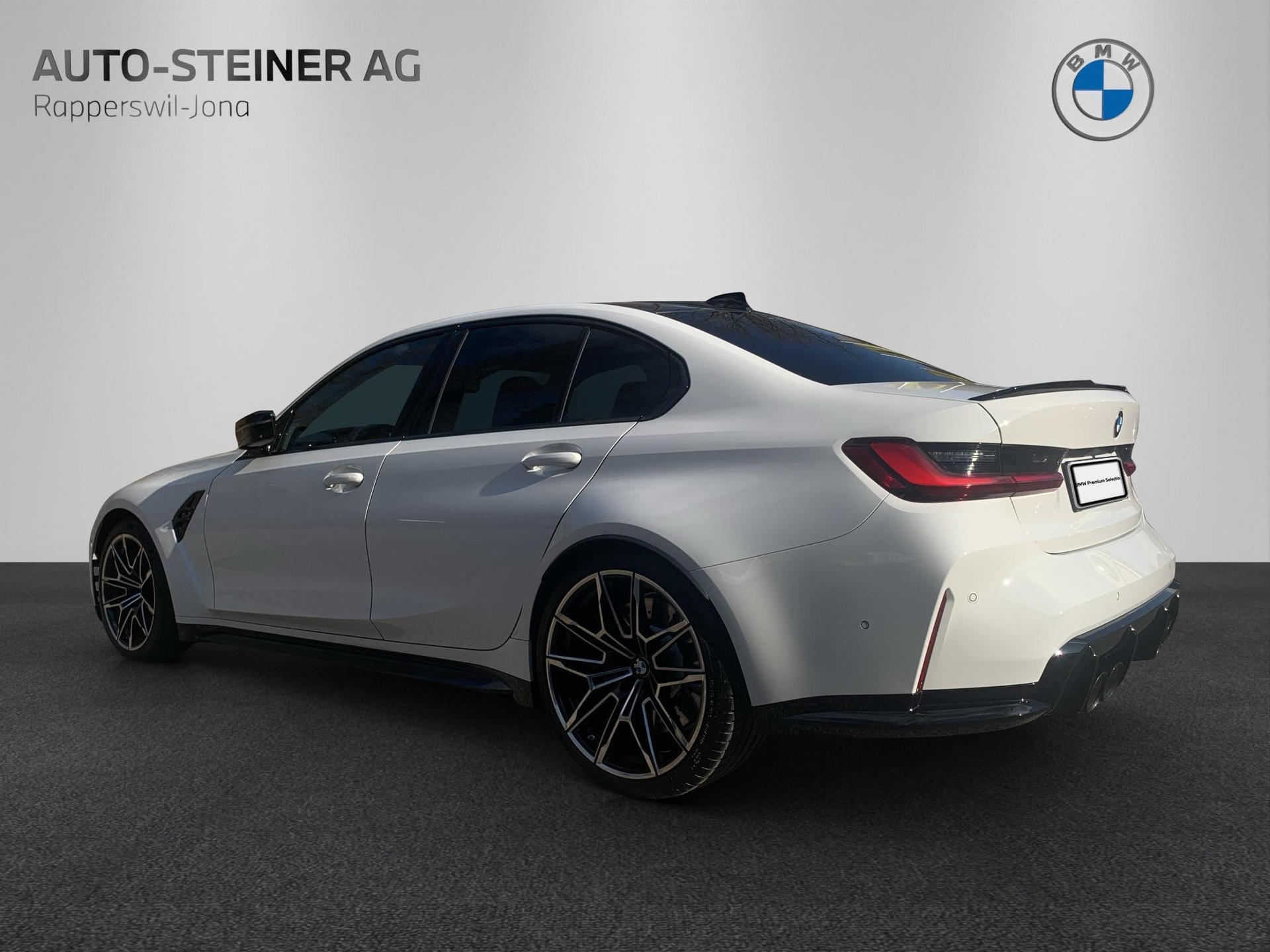 BMW M3 Competition M xDrive-showroom-element-3