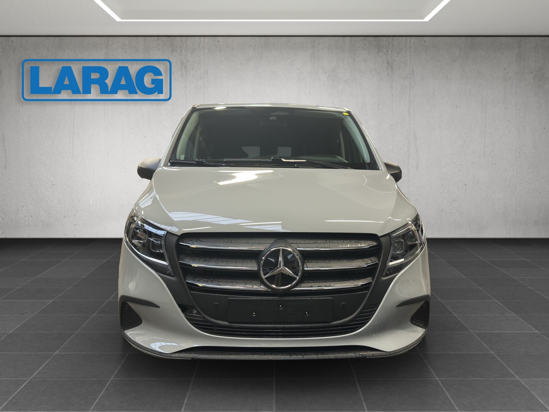 MERCEDES-BENZ Vito 116 CDI Lang Tourer 9G-Tronic 4M Select-image-1