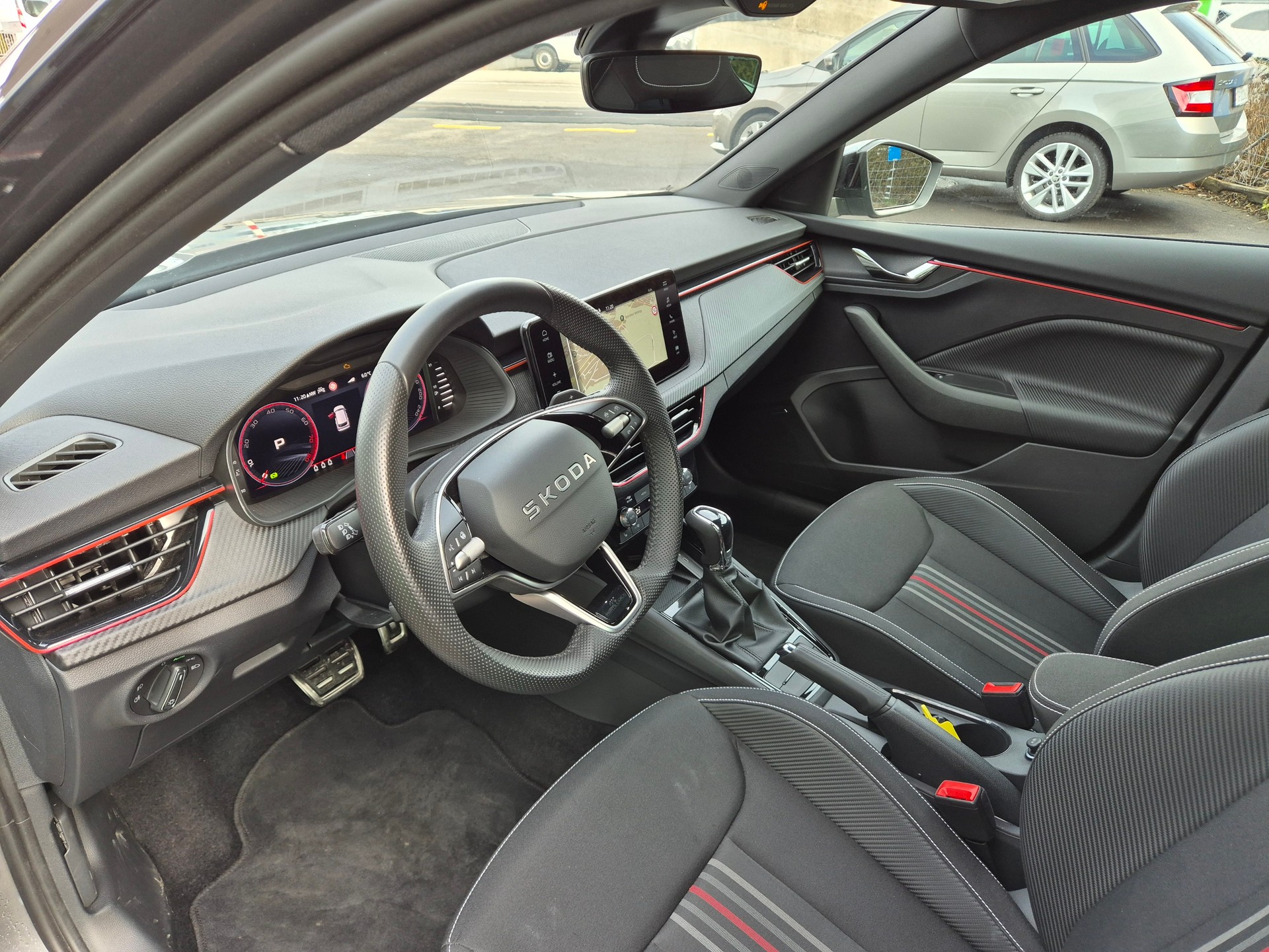 SKODA Kamiq 1.5 TSI Monte Carlo DSG-image-8