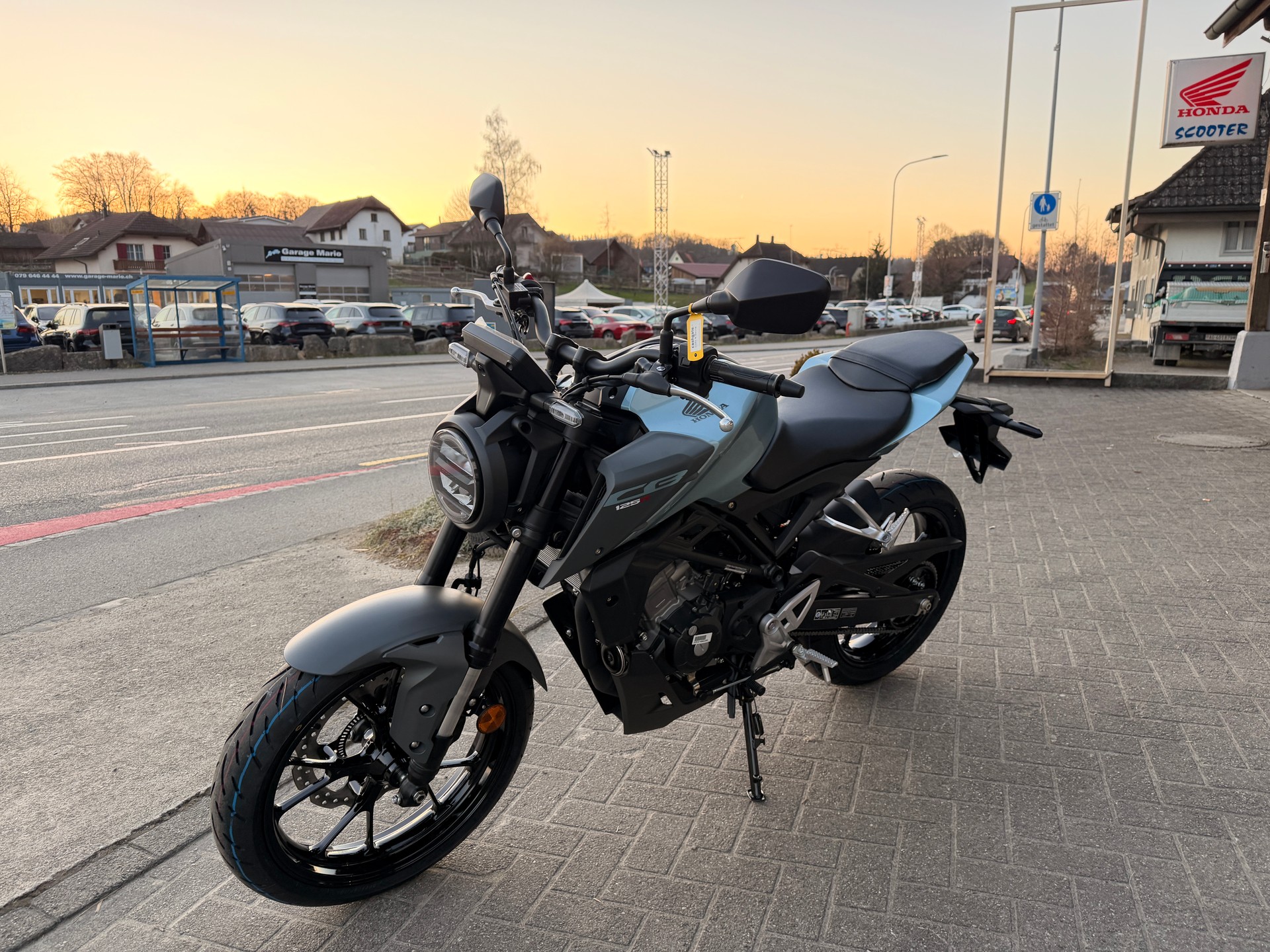HONDA CB 125 R-image-0