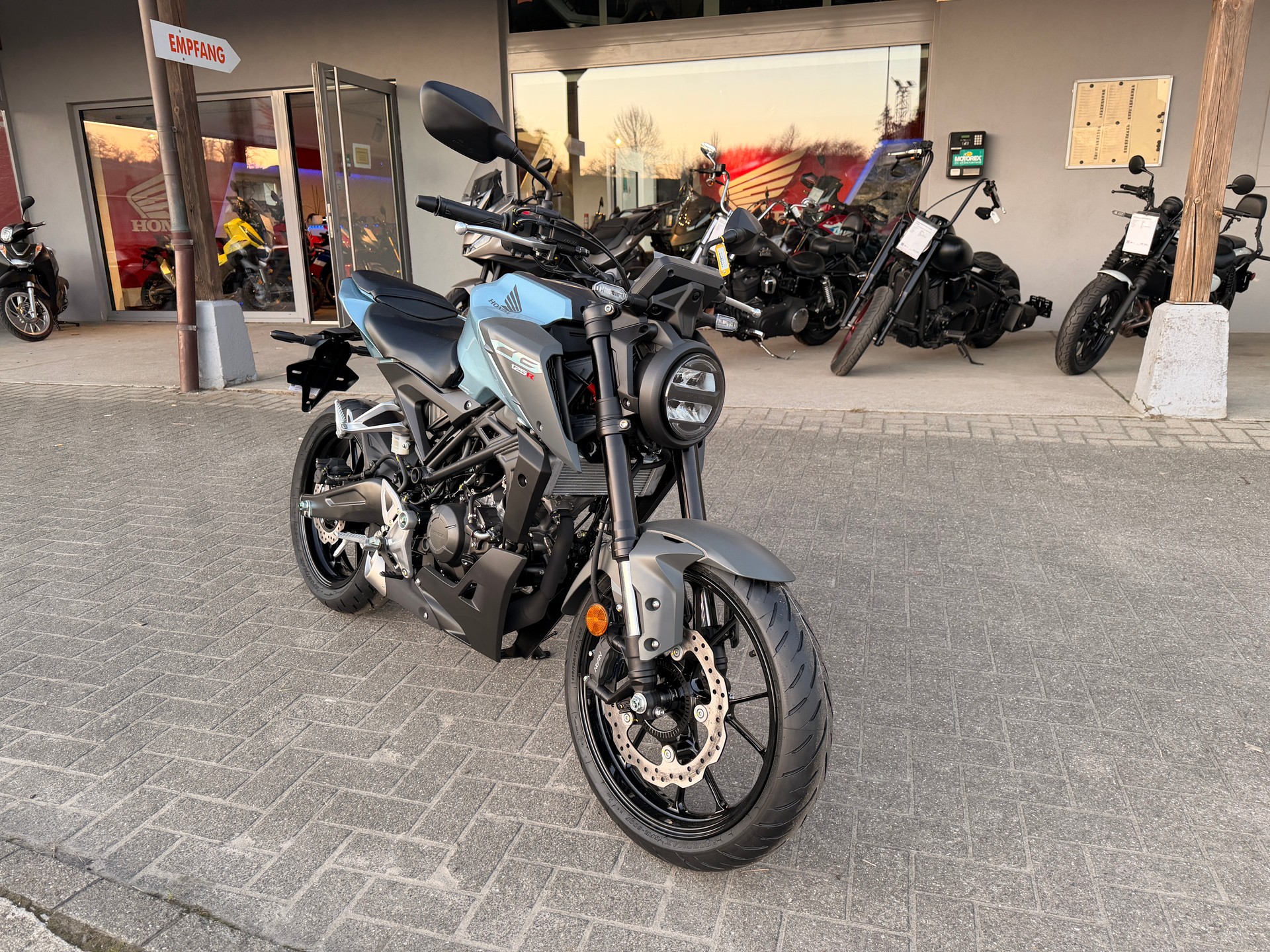 HONDA CB 125 R-image-6