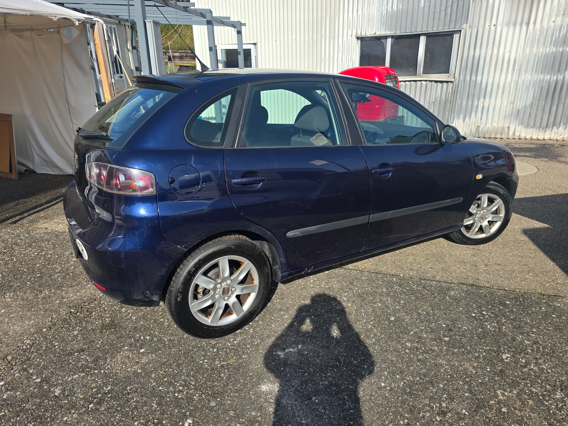 SEAT Ibiza 1.4 16V Stylance Automatic-image-2