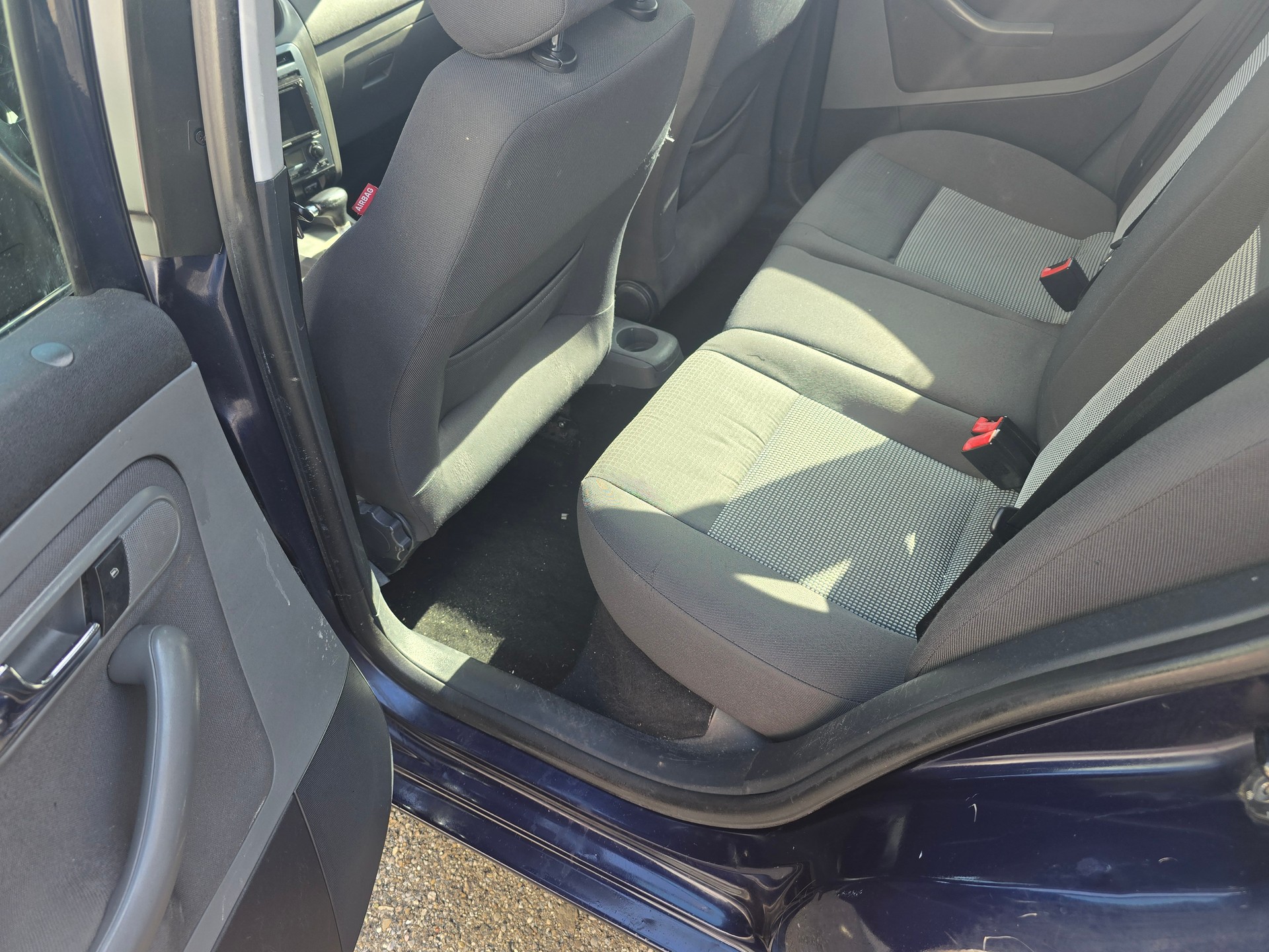SEAT Ibiza 1.4 16V Stylance Automatic-image-8