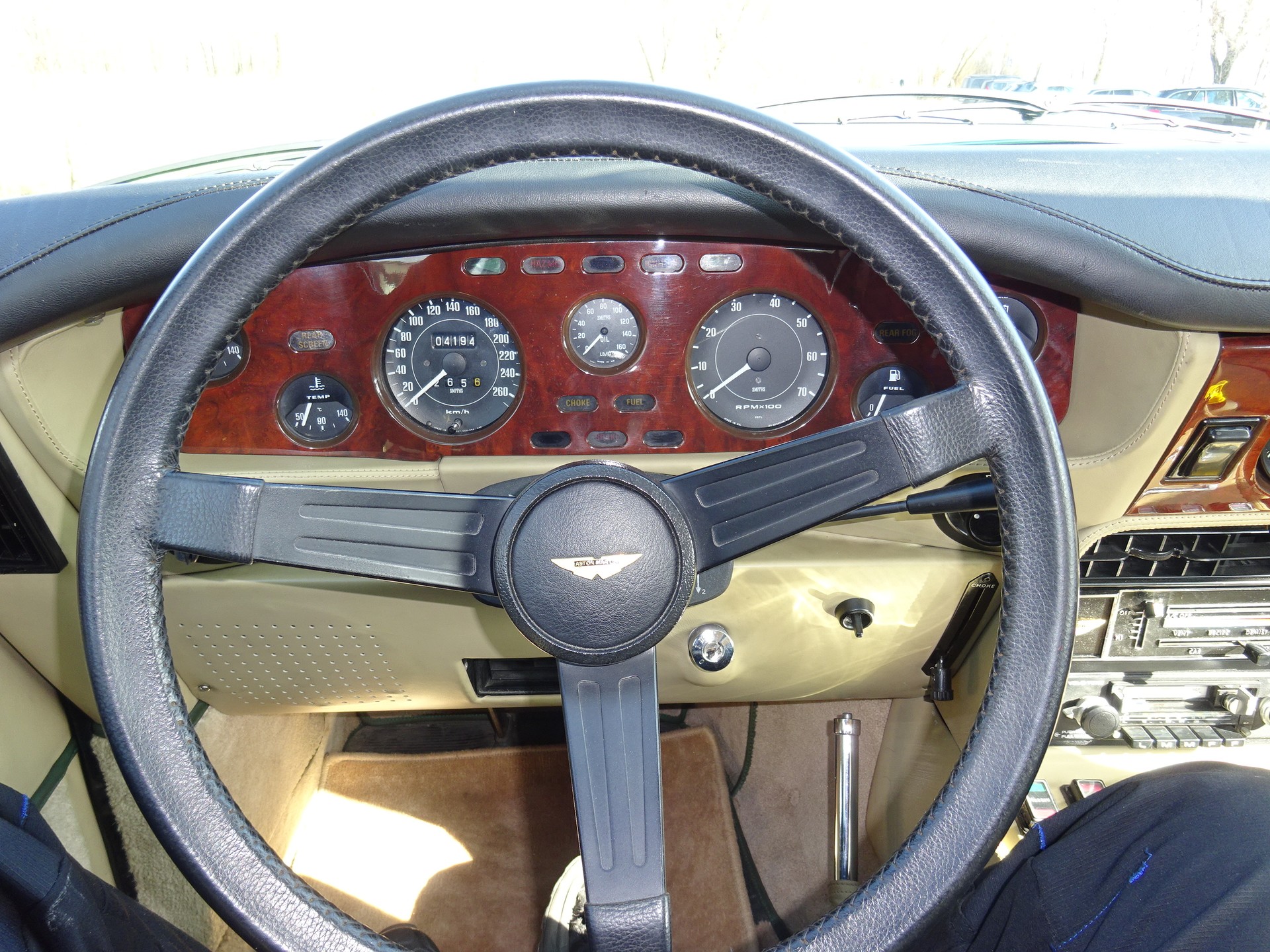ASTON MARTIN V8 OI-image-8