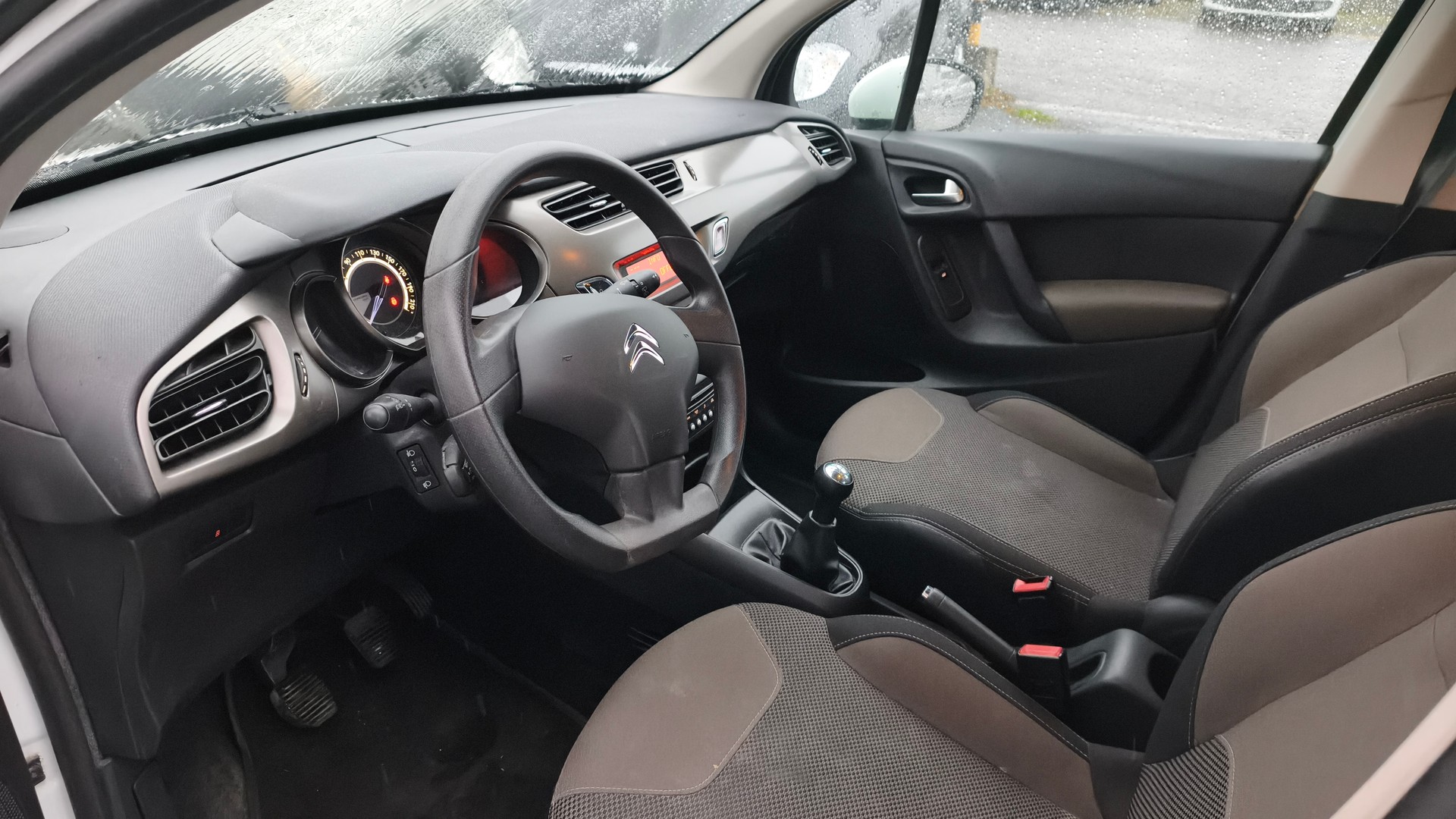 CITROEN C3 1.2i Sélection-image-6