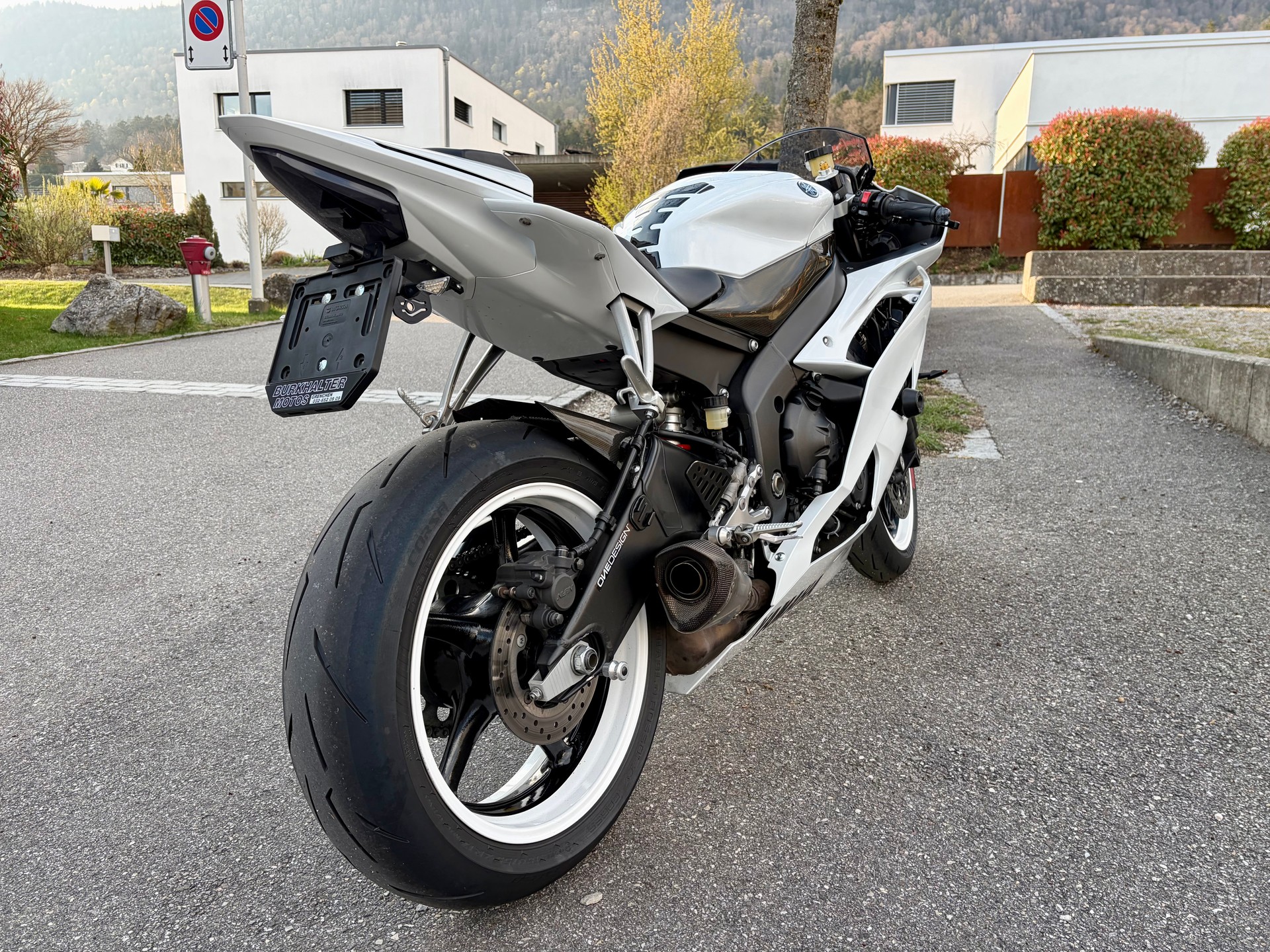 YAMAHA YZF-R6-image-4