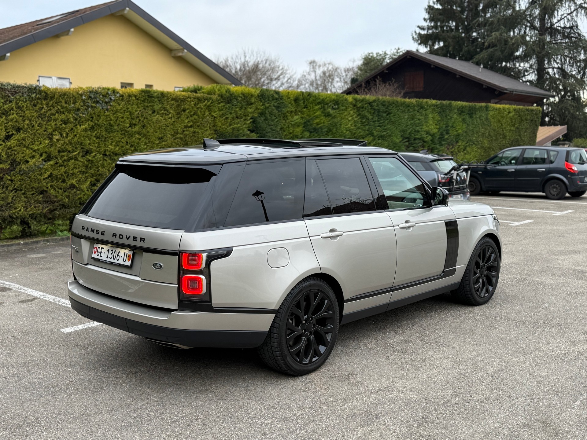 LAND ROVER Range Rover 2.0 Si4 P400e PHEV Vogue Automatic-image-5