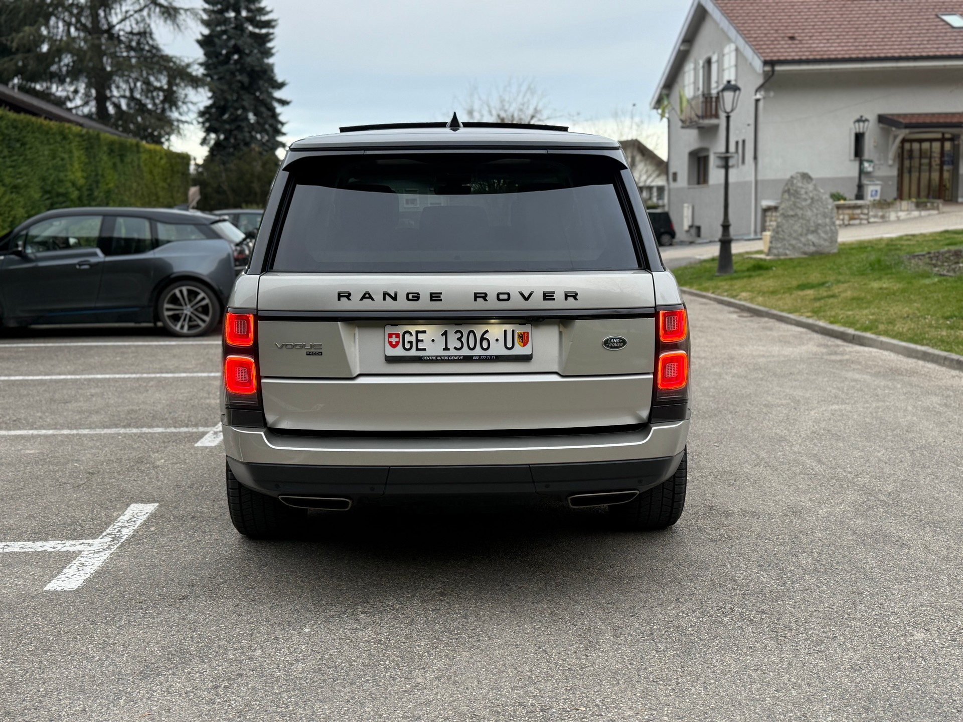 LAND ROVER Range Rover 2.0 Si4 P400e PHEV Vogue Automatic-image-4
