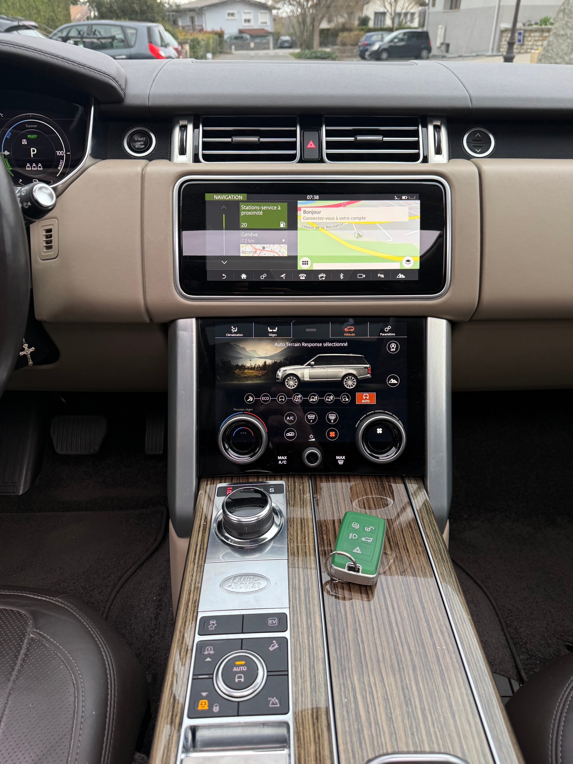 LAND ROVER Range Rover 2.0 Si4 P400e PHEV Vogue Automatic-image-12