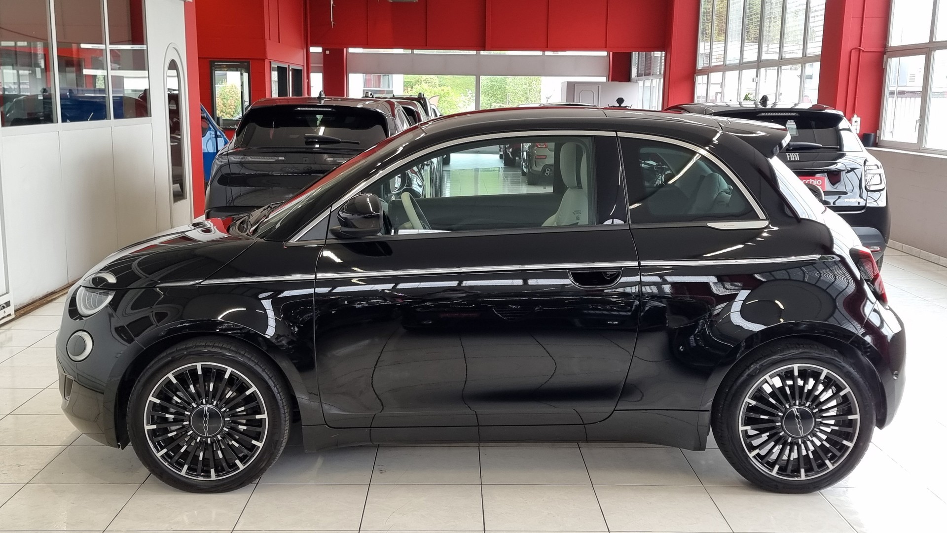 FIAT 500La Prima 42 KWh 118 PS-showroom-element-2