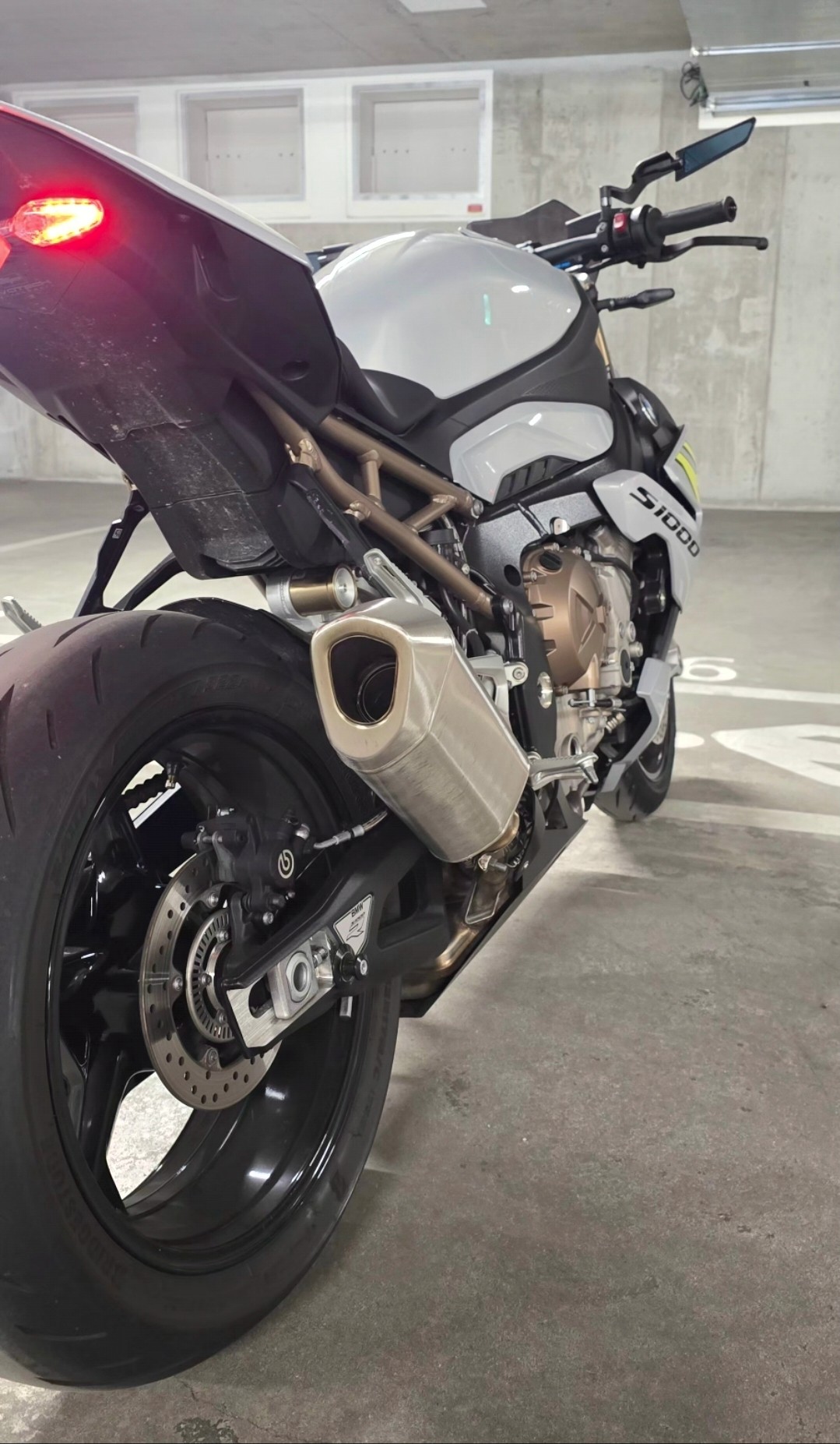 BMW S 1000 R-image-2