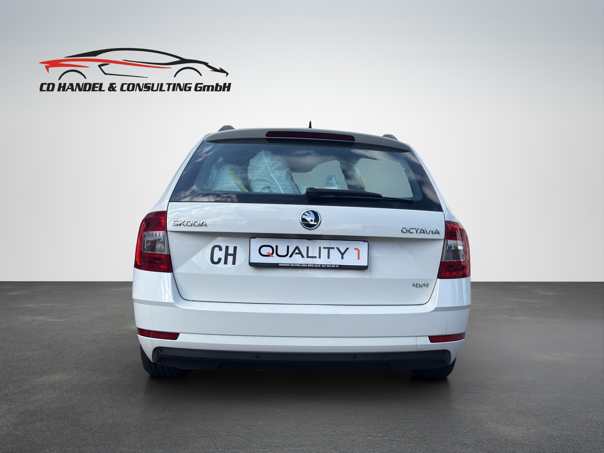 SKODA Octavia Combi 1.6 TDI Ambition 4x4-image-13