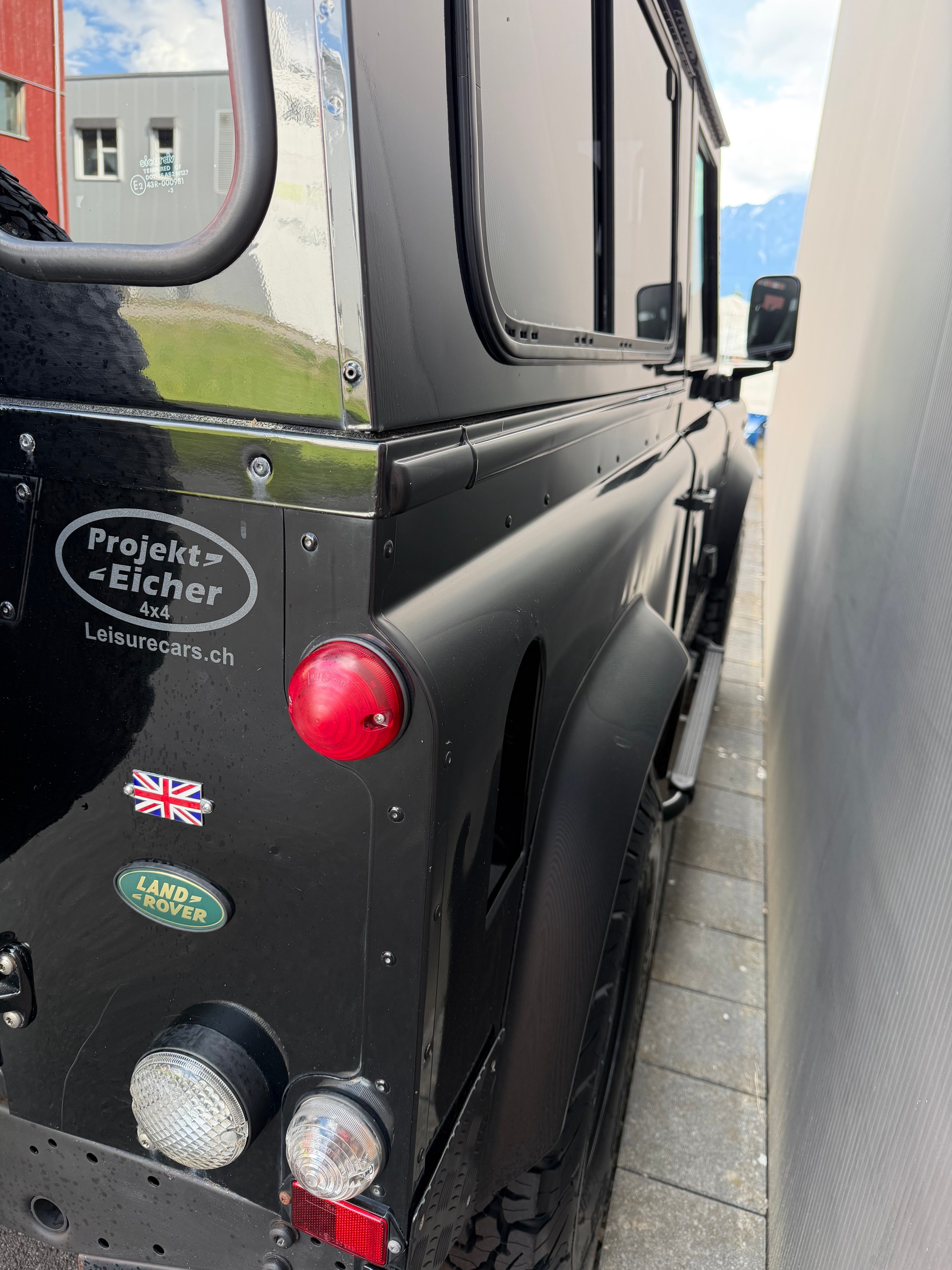 LAND ROVER Defender 90 TD5 BLACK EDITION-image-13