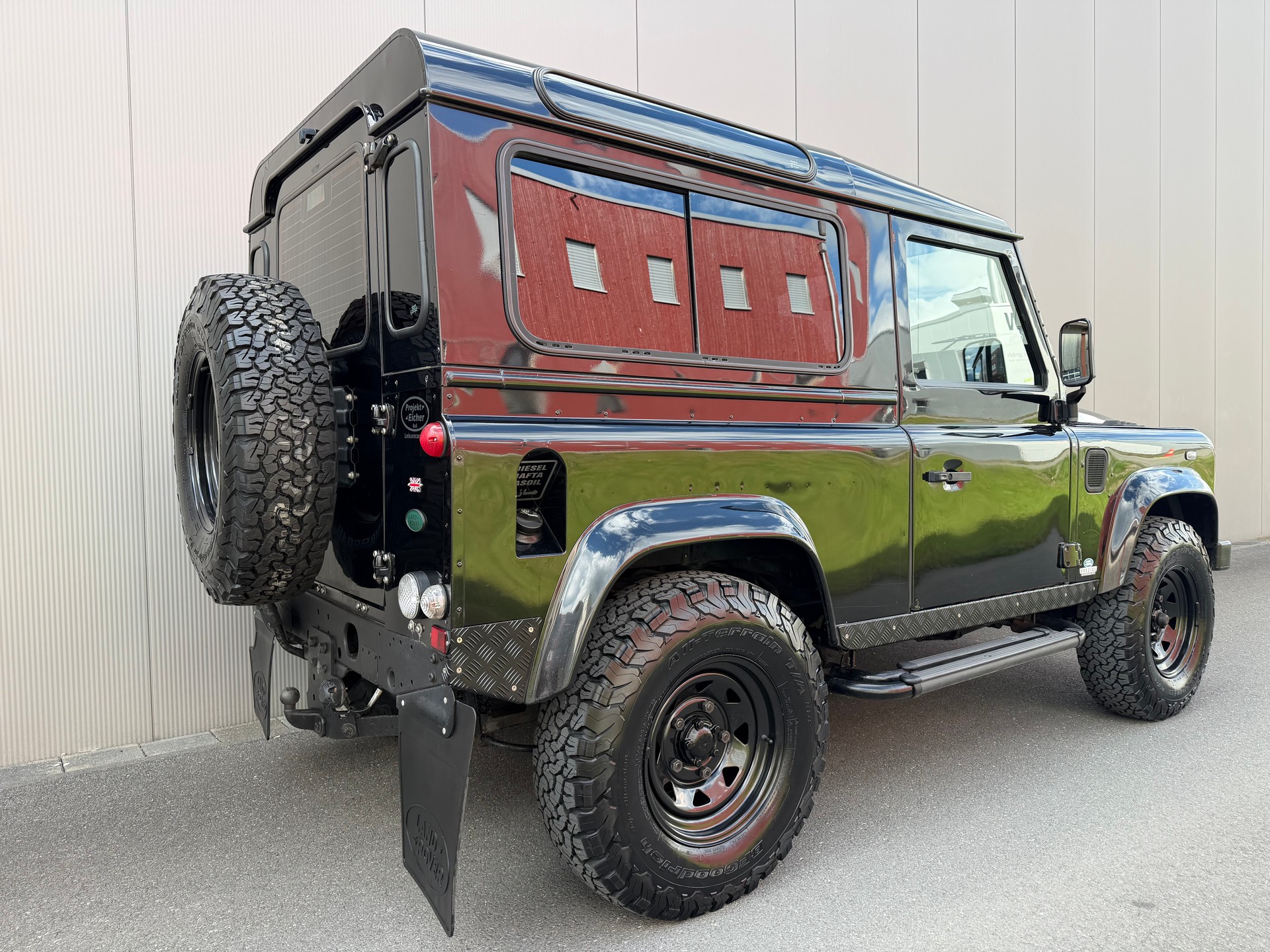 LAND ROVER Defender 90 TD5 BLACK EDITION-image-5