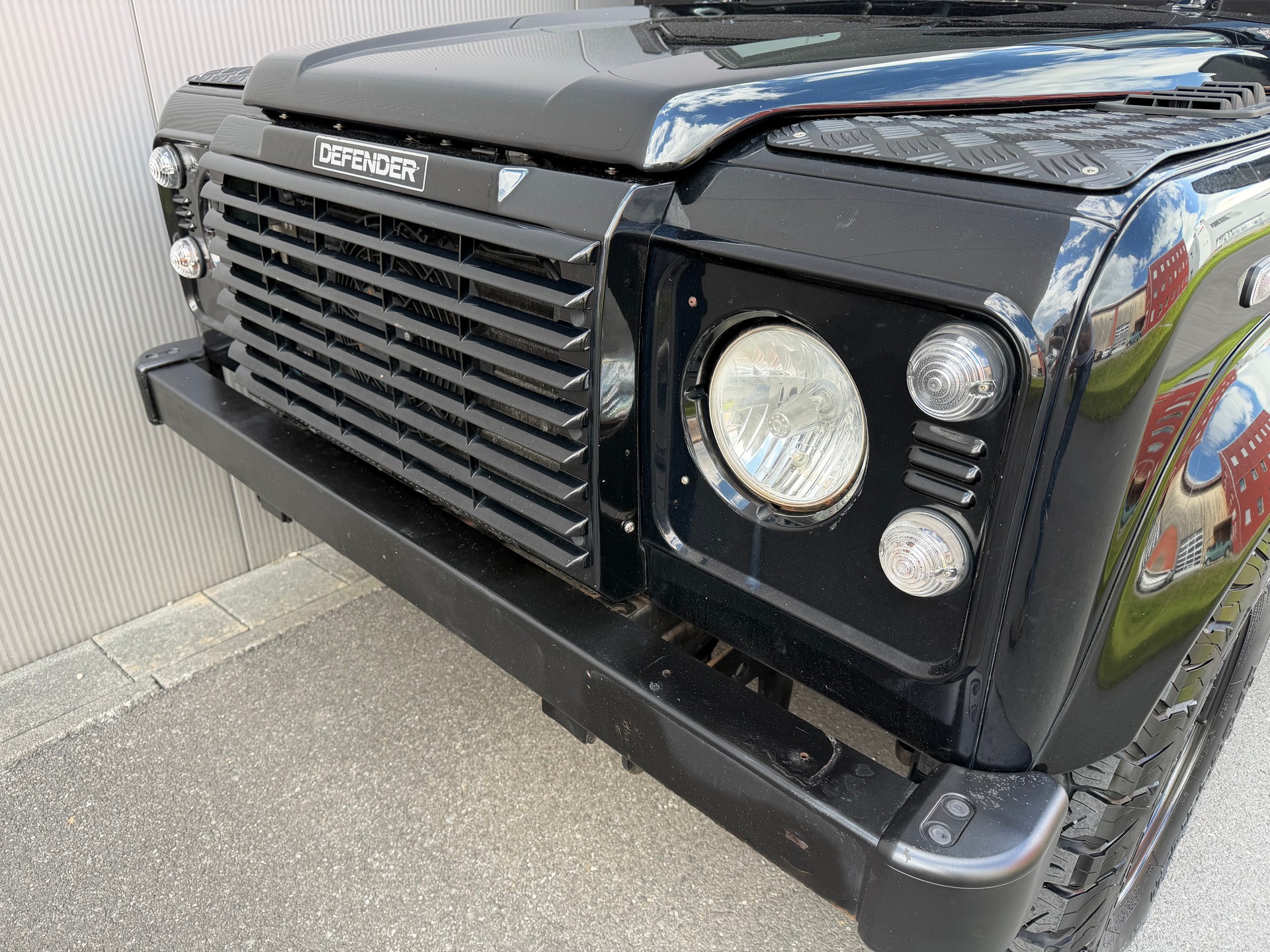 LAND ROVER Defender 90 TD5 BLACK EDITION-image-19