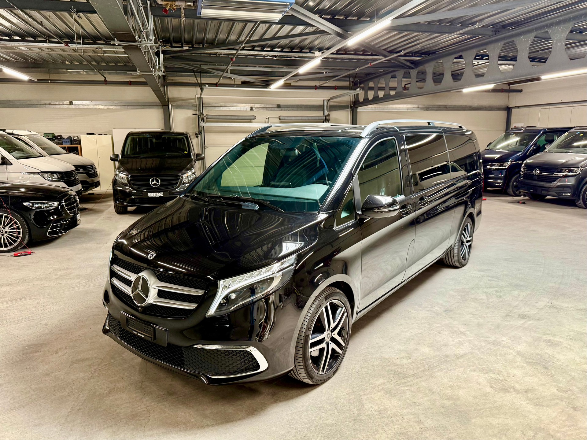 MERCEDES-BENZ V 300 d Swiss Edition Extralong 4Matic 9G-Tronic-image-1