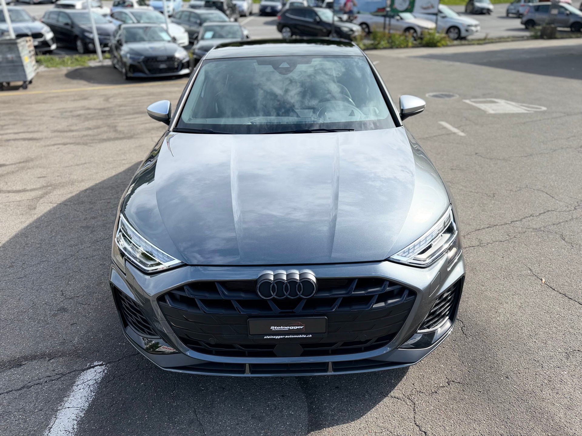 AUDI S3 Limousine TFSI quattro S-tronic ° Vollausstattung ° Akrapovic °-showroom-element-2