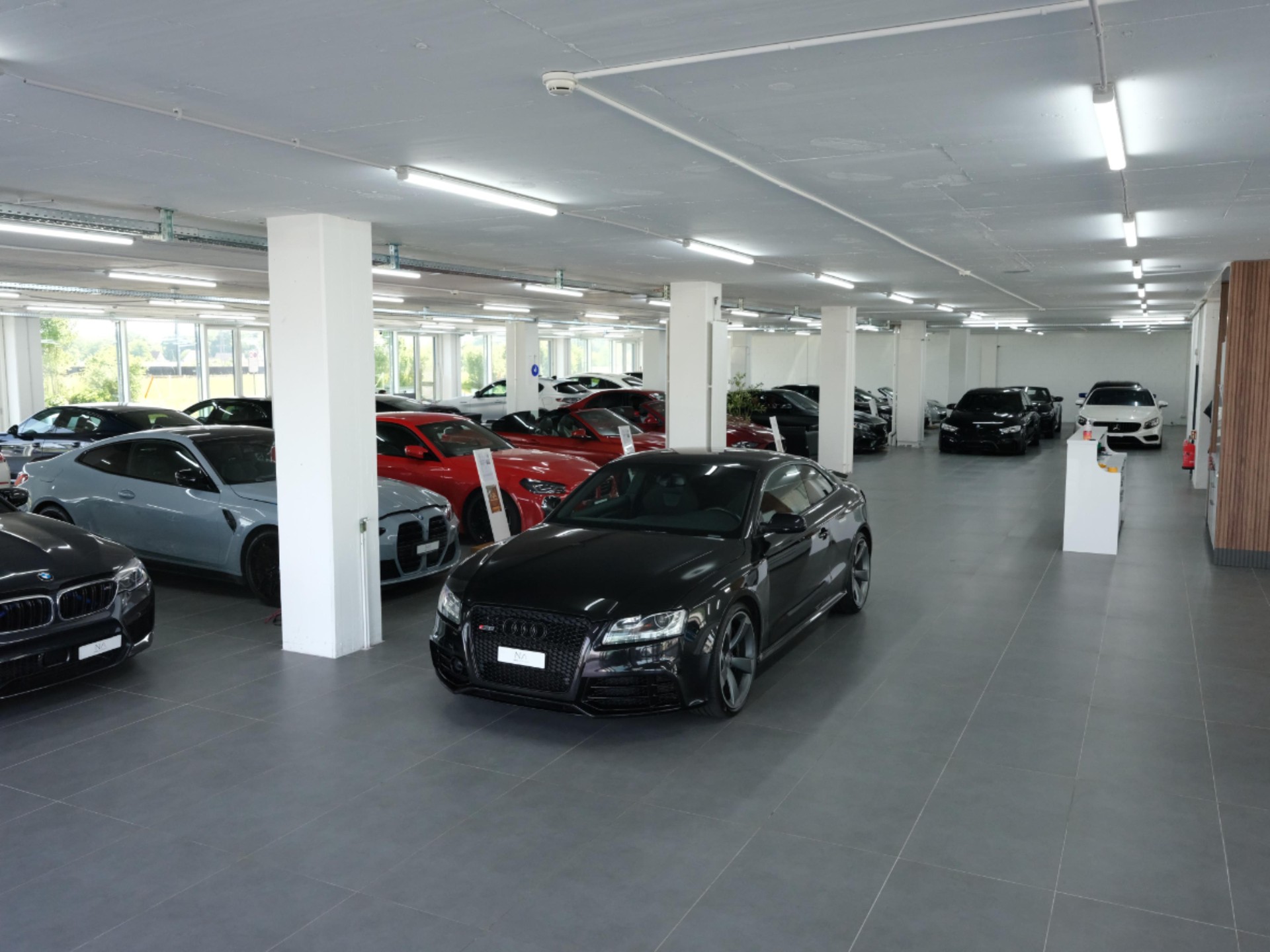 AUDI RS5 Coupé 4.2 FSI quattro S-tronic *Sportabgassanlage* *Rückfahrkamera* *RS Performance*-image-9