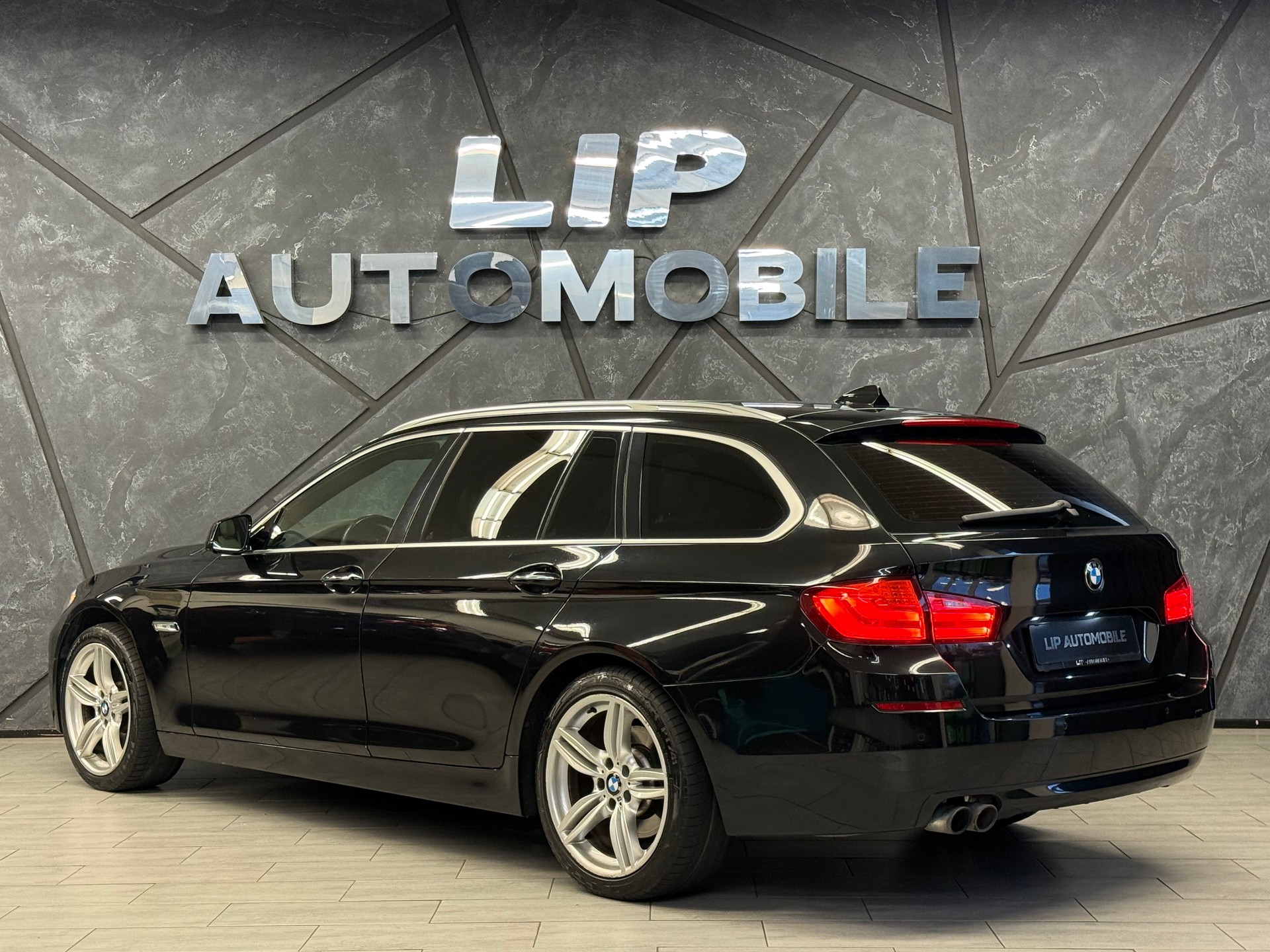 BMW 530i Touring Steptronic-image-7