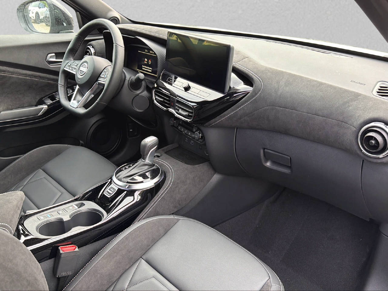 NISSAN Juke 1.6 Hybrid N-Design-image-5